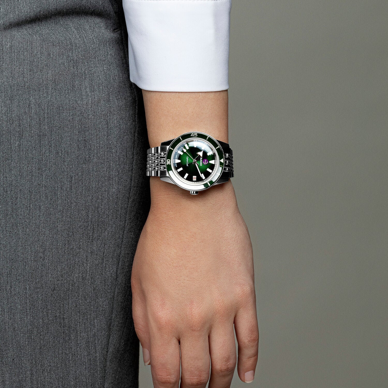Rado Captain Cook Unisex Automatic Green Dial Analog Stainless Steel Watch R32500323 - view 5