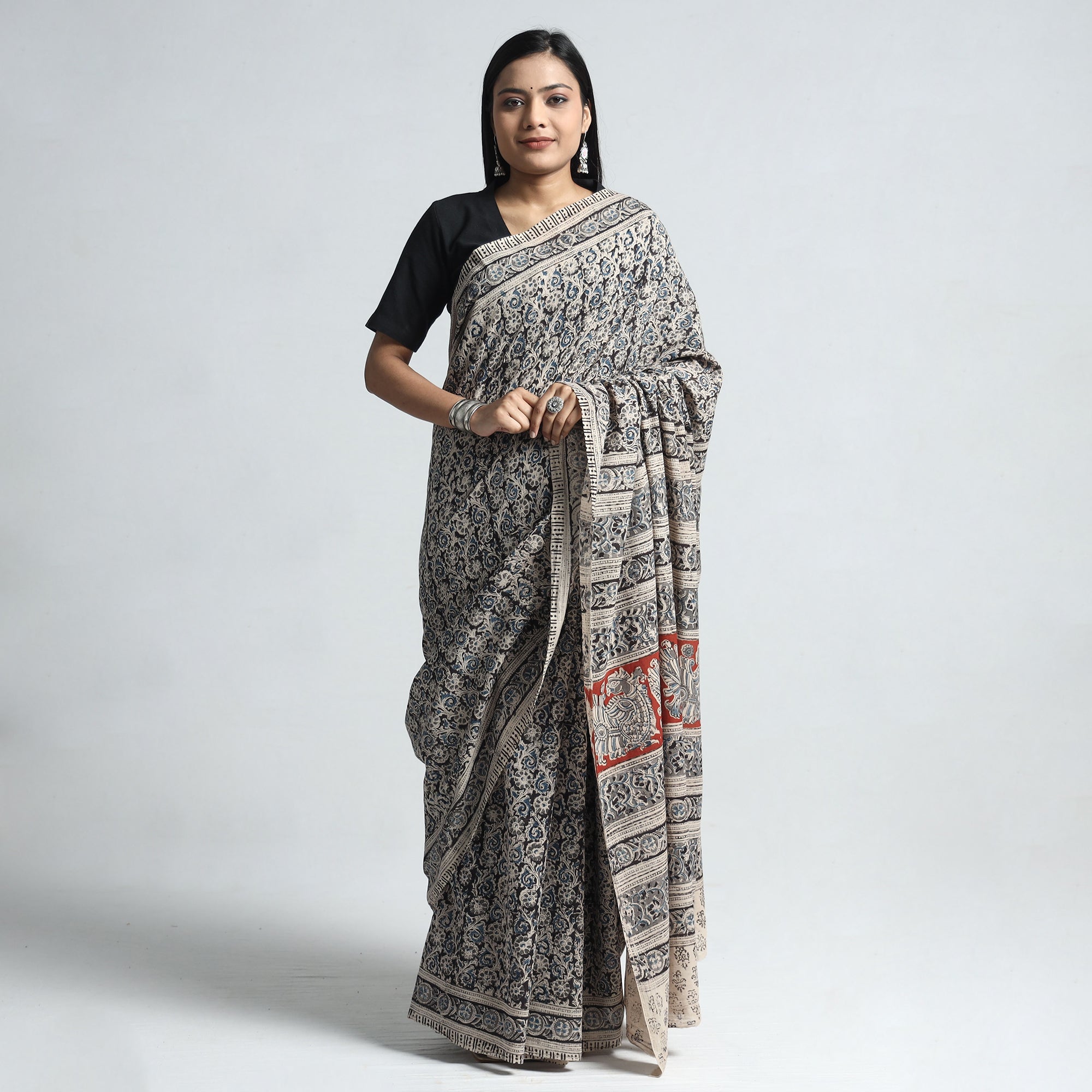VENKATA BHANU KALAMKARI PEDANA Black - Pedana Block Print Cotton Kalamkari Saree - view 2