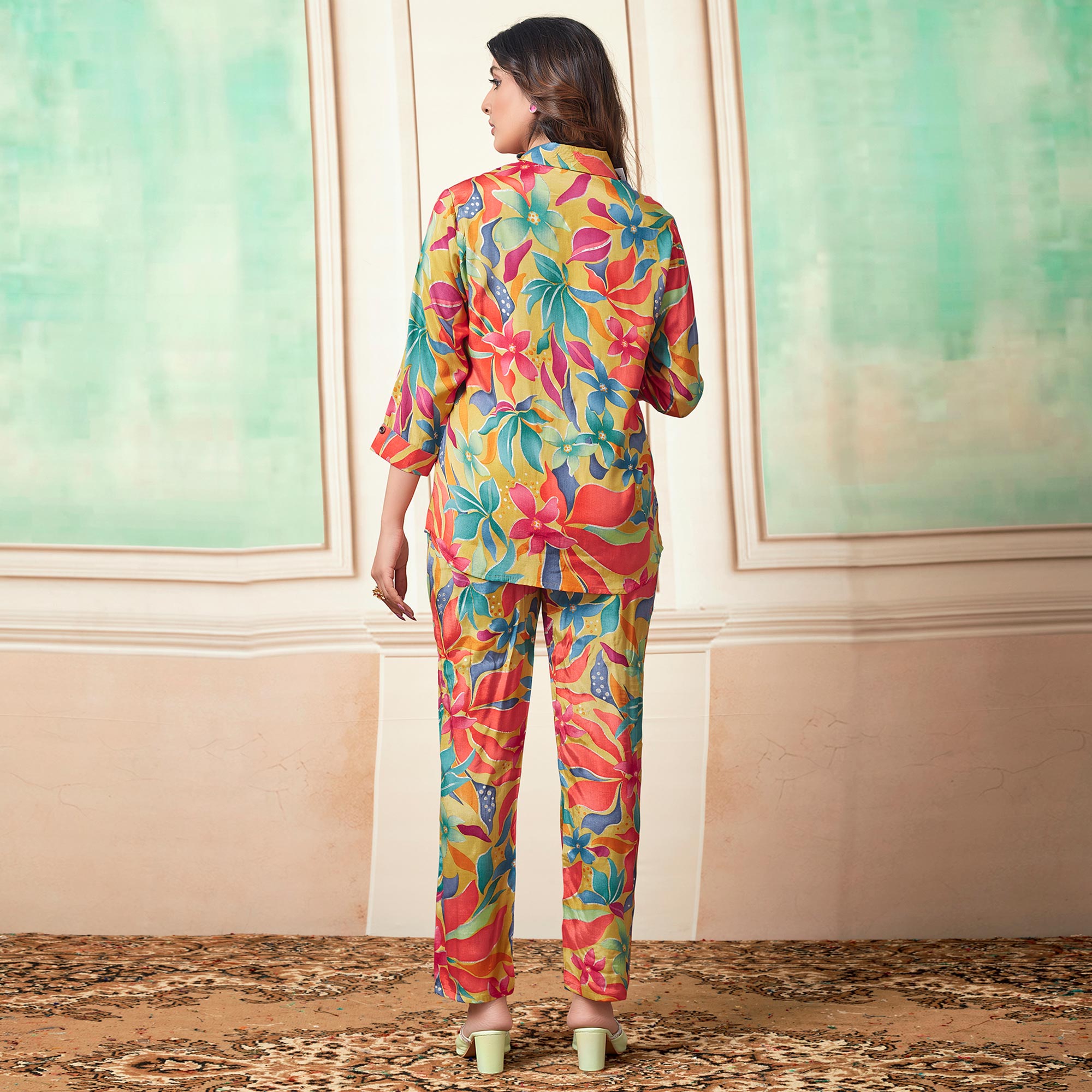 Peachmode Multicolor Floral Foil Printed Muslin Co Ord Set - view 8