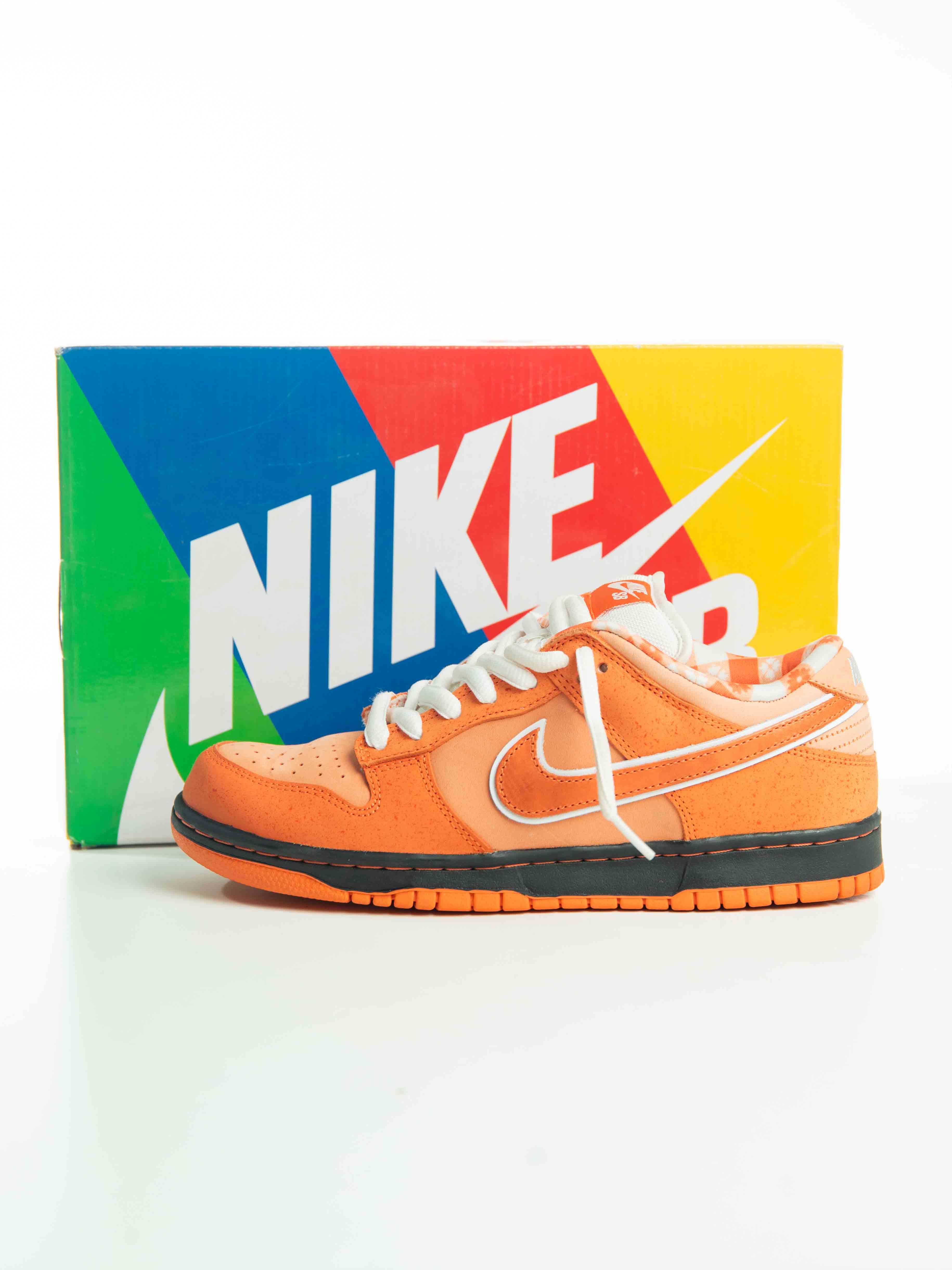 Nike Concepts X Dunk Low SB Orange Lobster - view 3