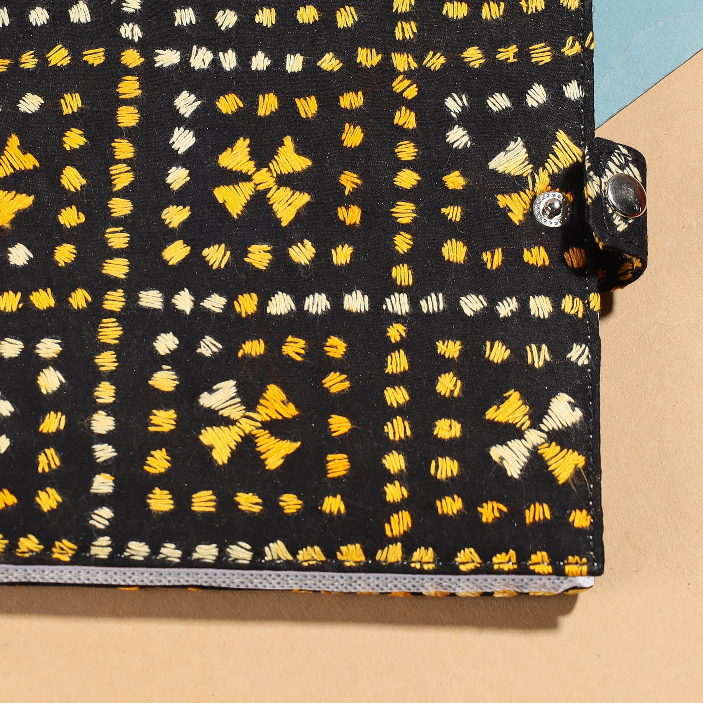 ASALKAAR Bengal Kantha Work Handcrafted Notepad (7 x 6 in) - view 2