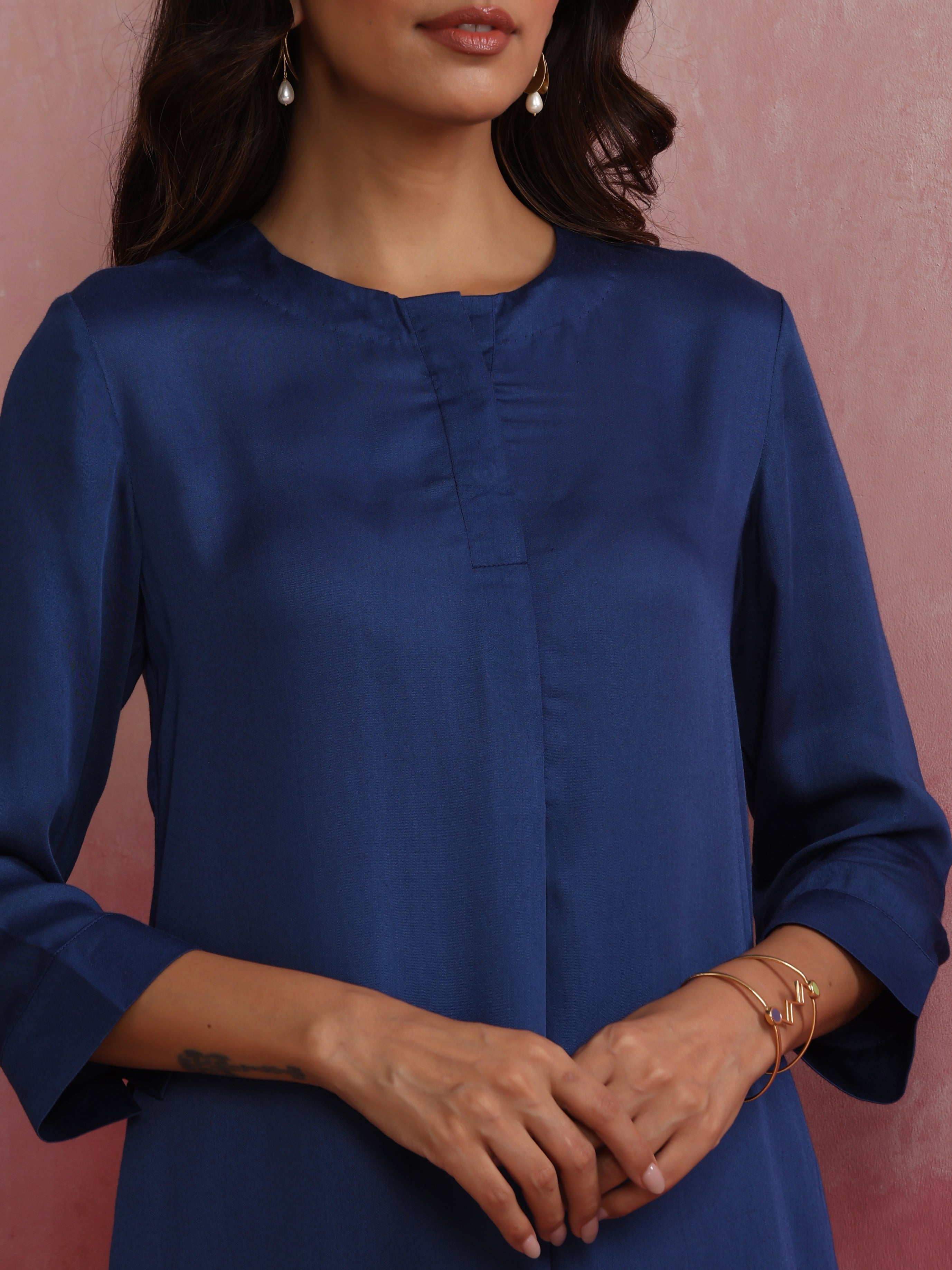 trueBrowns Blue Modal High Low Kurta Co-ord Set - view 5