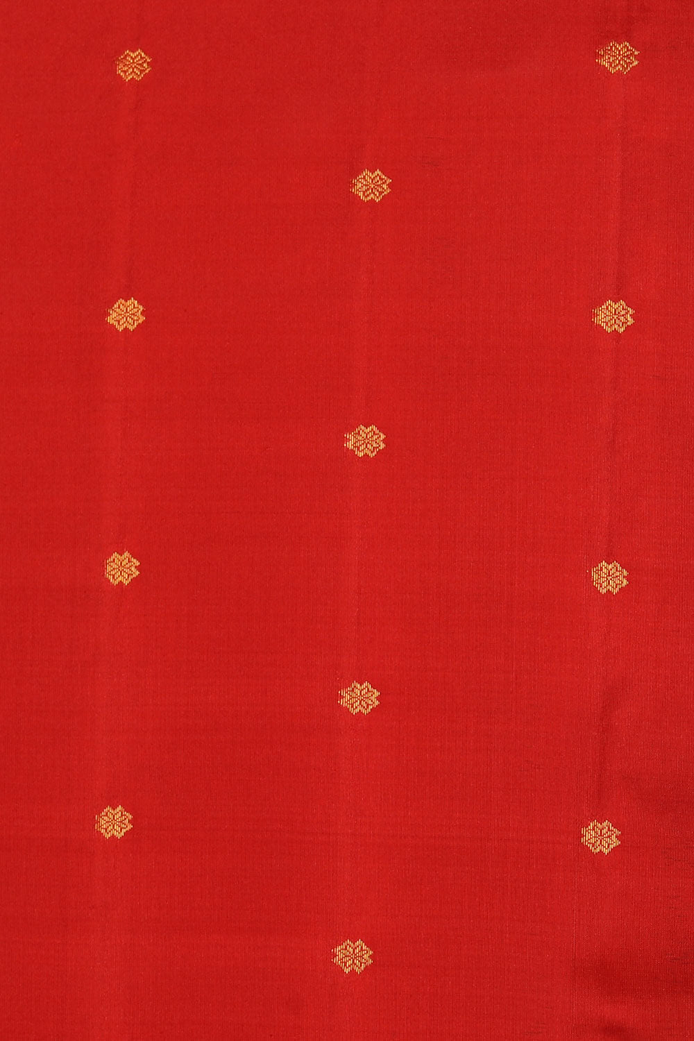 Kalanjali Gadwal-Silk Red Saree – Women's - view 2