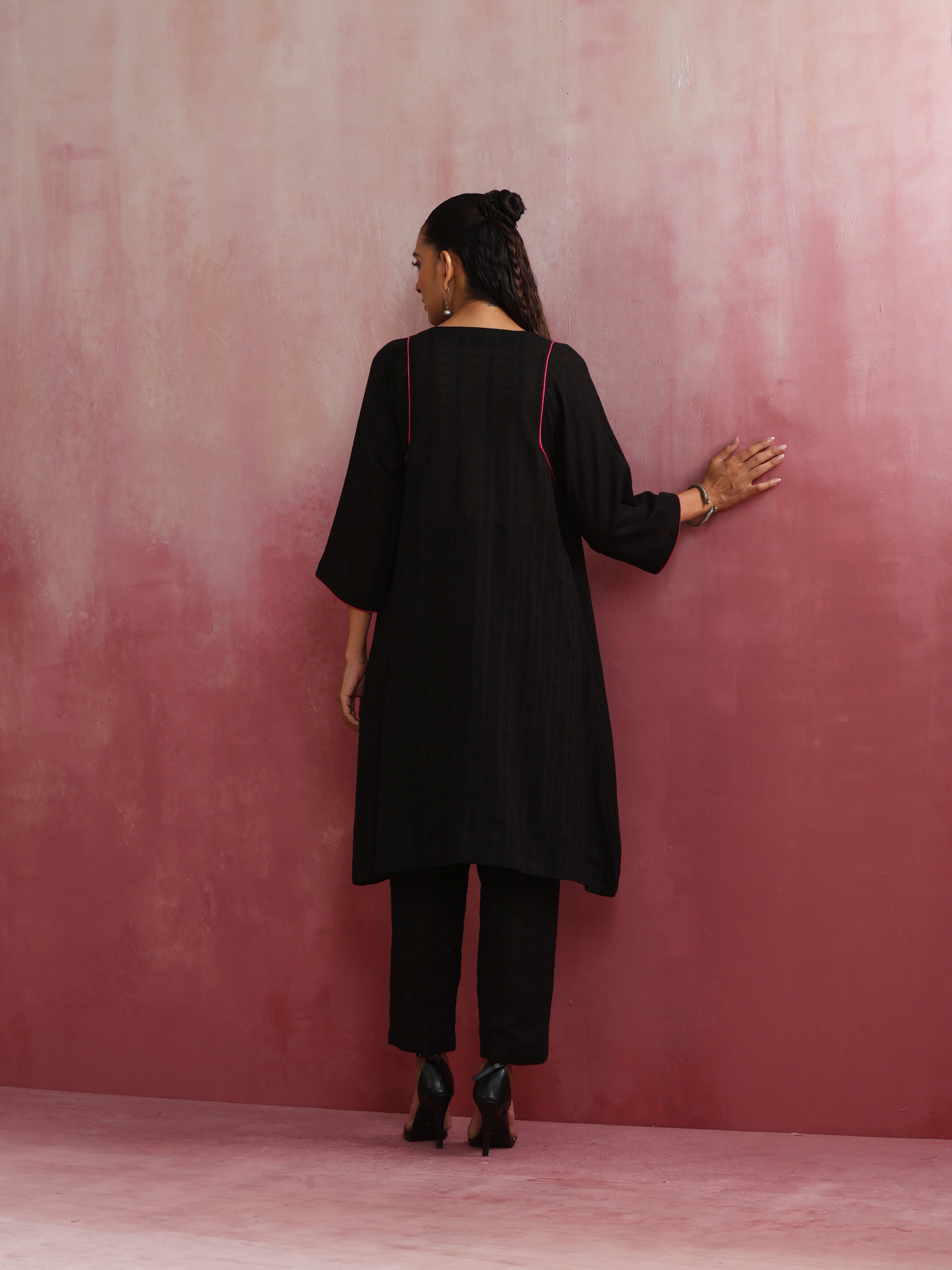 trueBrowns Black Cotton Dobby Kurta Co-ord set - view 6