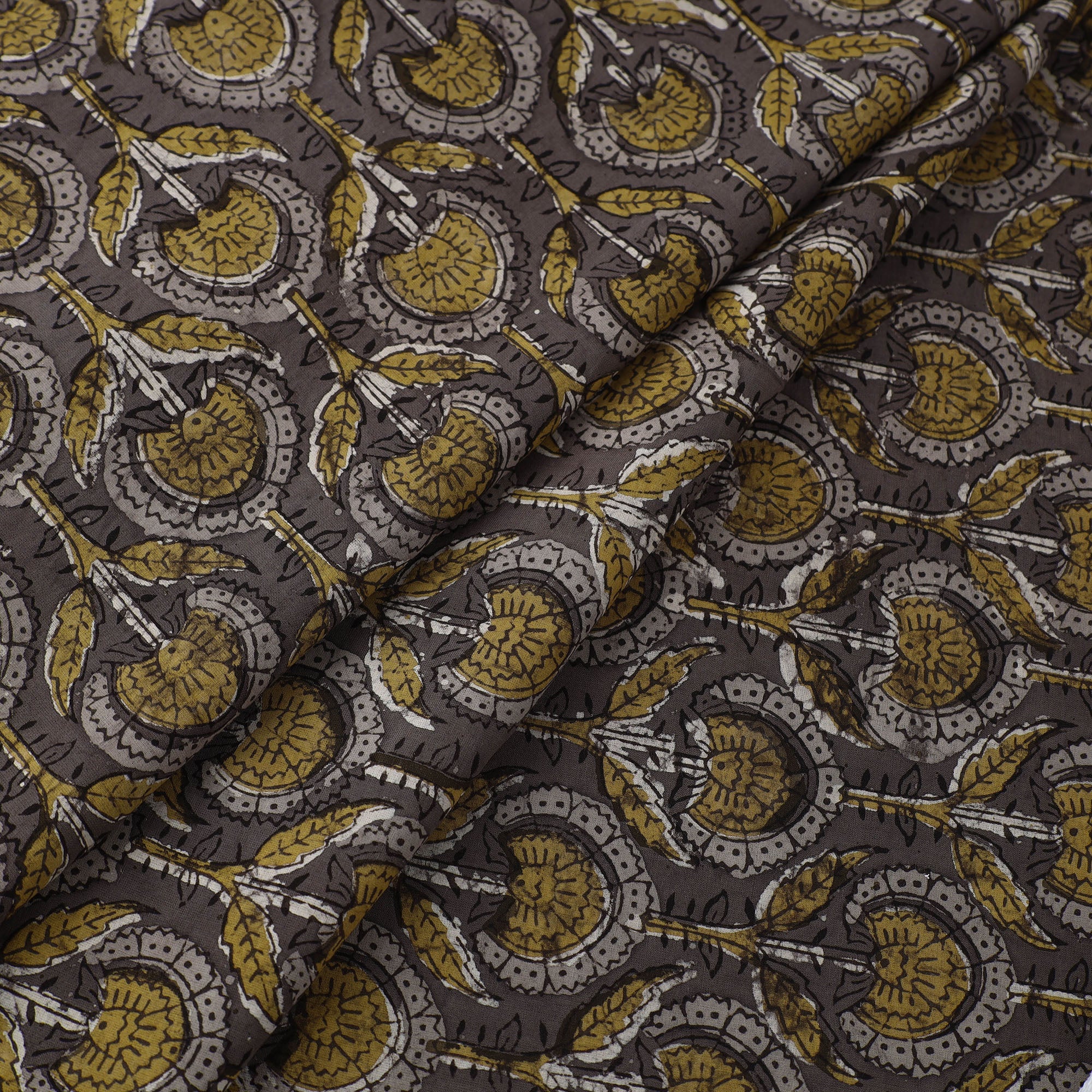 HAVELI CHRONICLES Brown - Block Printed Cotton Jahota Fabric 18 - view 2