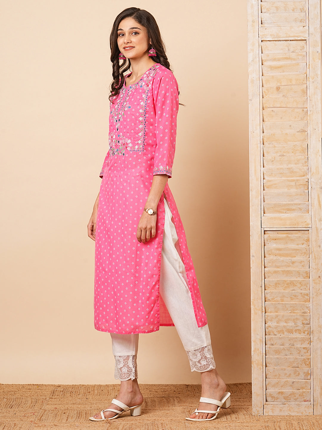 FASHOR Ethnic Khari Printed & Embroidered Straight Fit Kurta - Pink - view 4