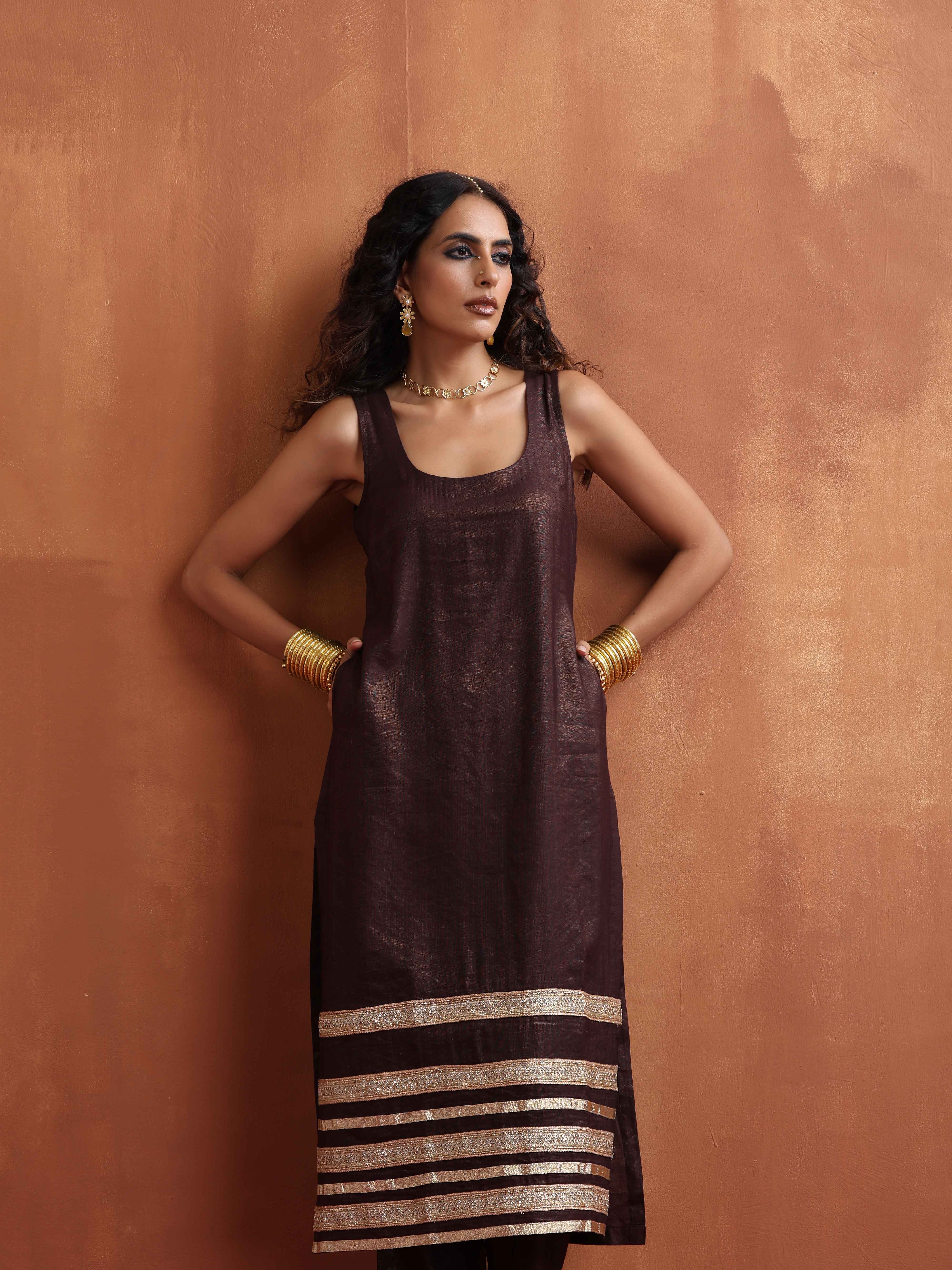 trueBrowns Brown Metallic Straight Kurta Set - view 4