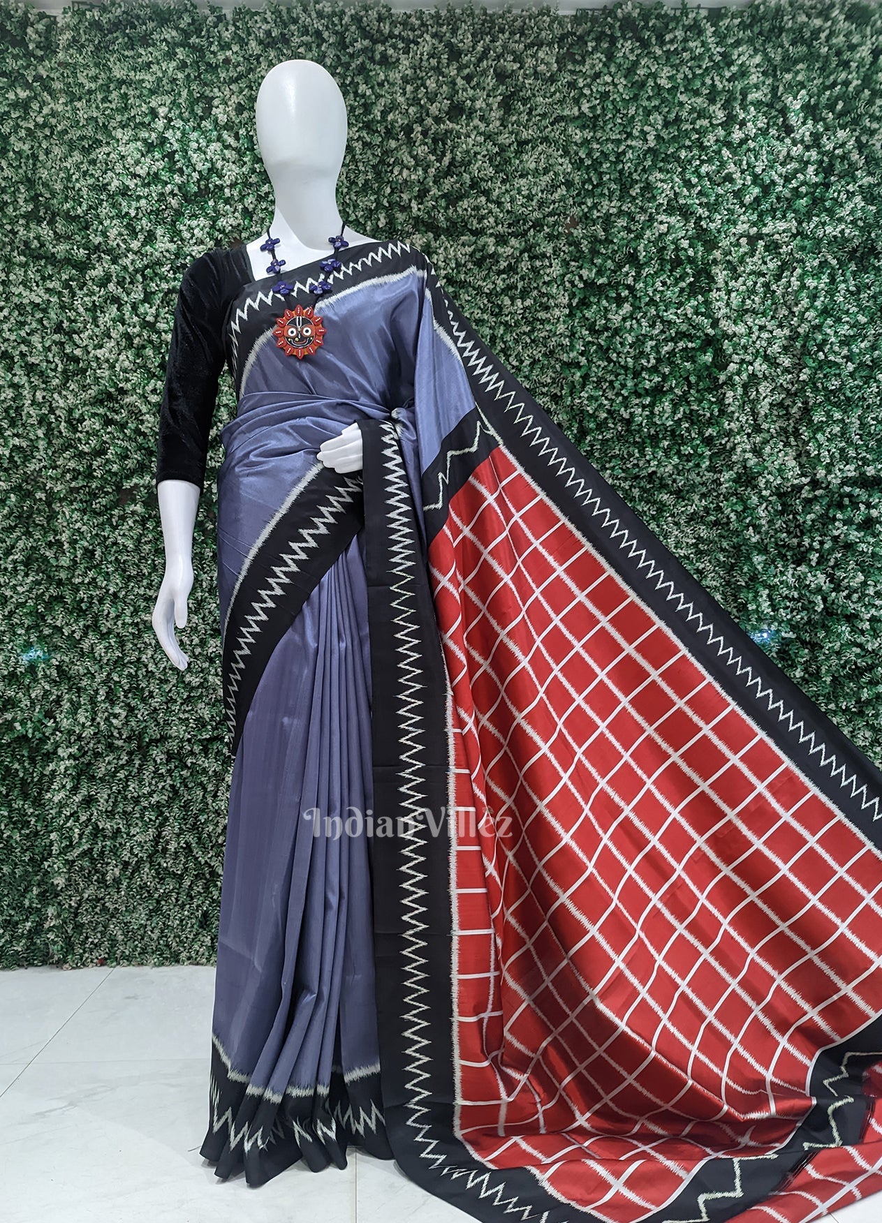 IndianVillèz Ash Gray Contemporary Silk Saree with Red Checks Pallu