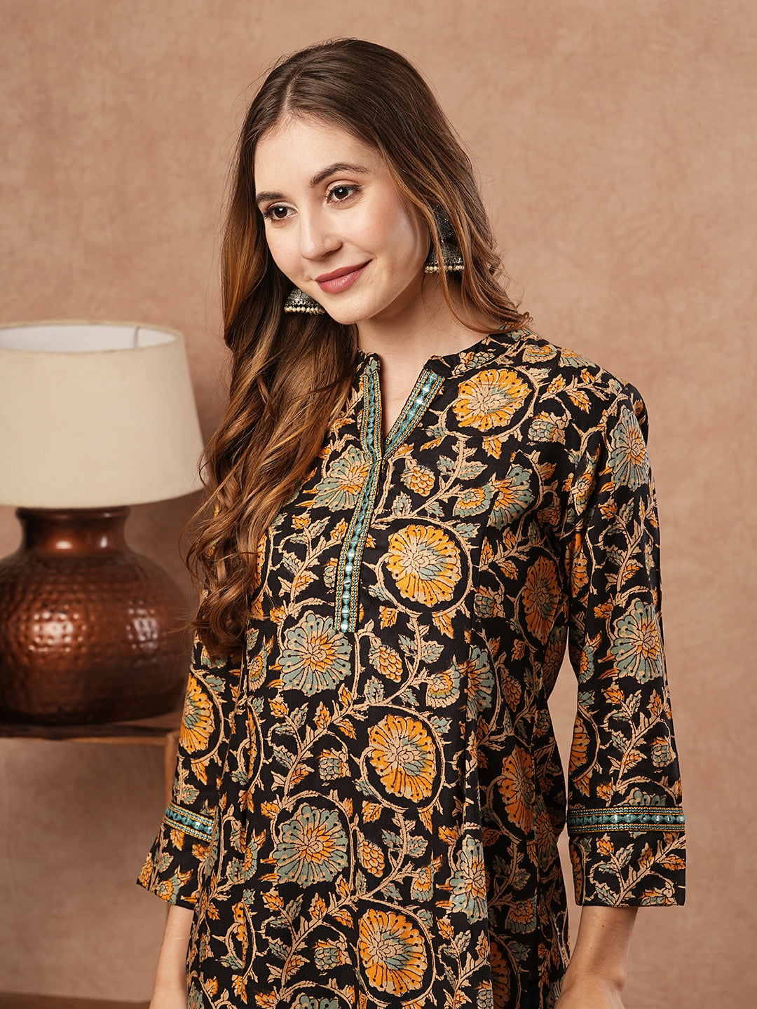 Fashor Floral Printed & Mirror Embroidered Straight Fit Kurti - Black - view 2