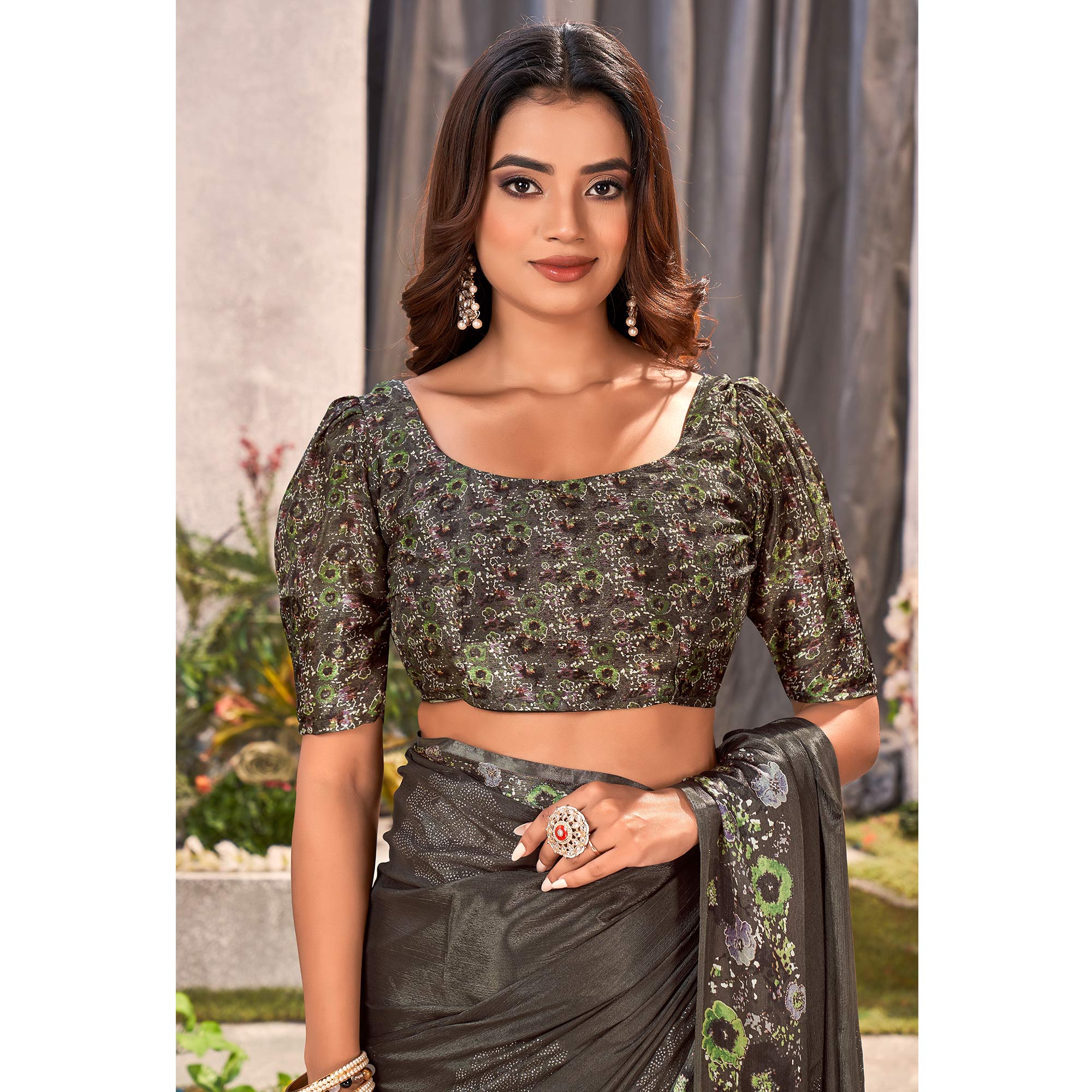 BlackTree grey-floral-foil-printed-chiffon-saree-with-tassels - view 3