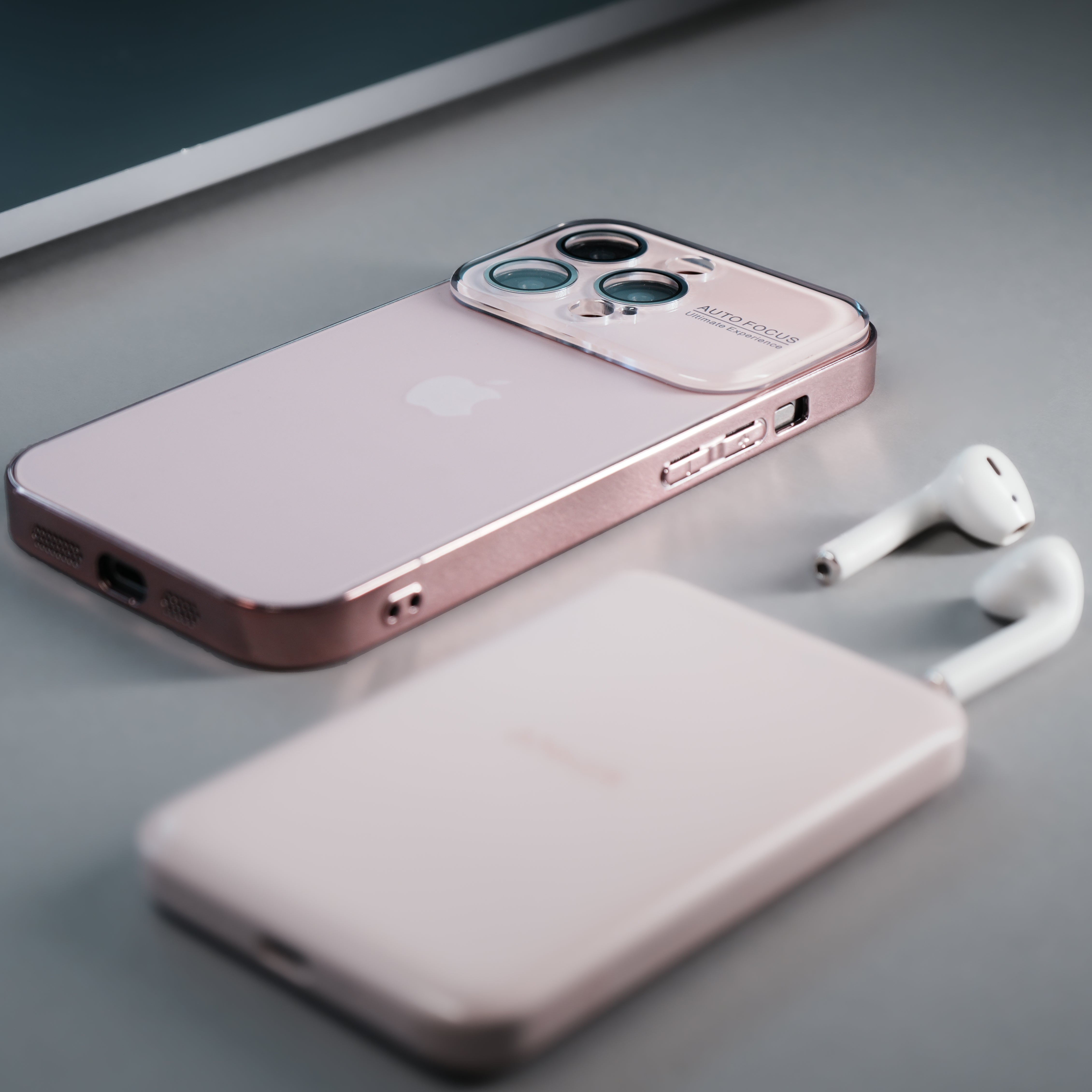 technoidtech iPhone 15 Pro Autofocus Chrome Glass Case - view 7