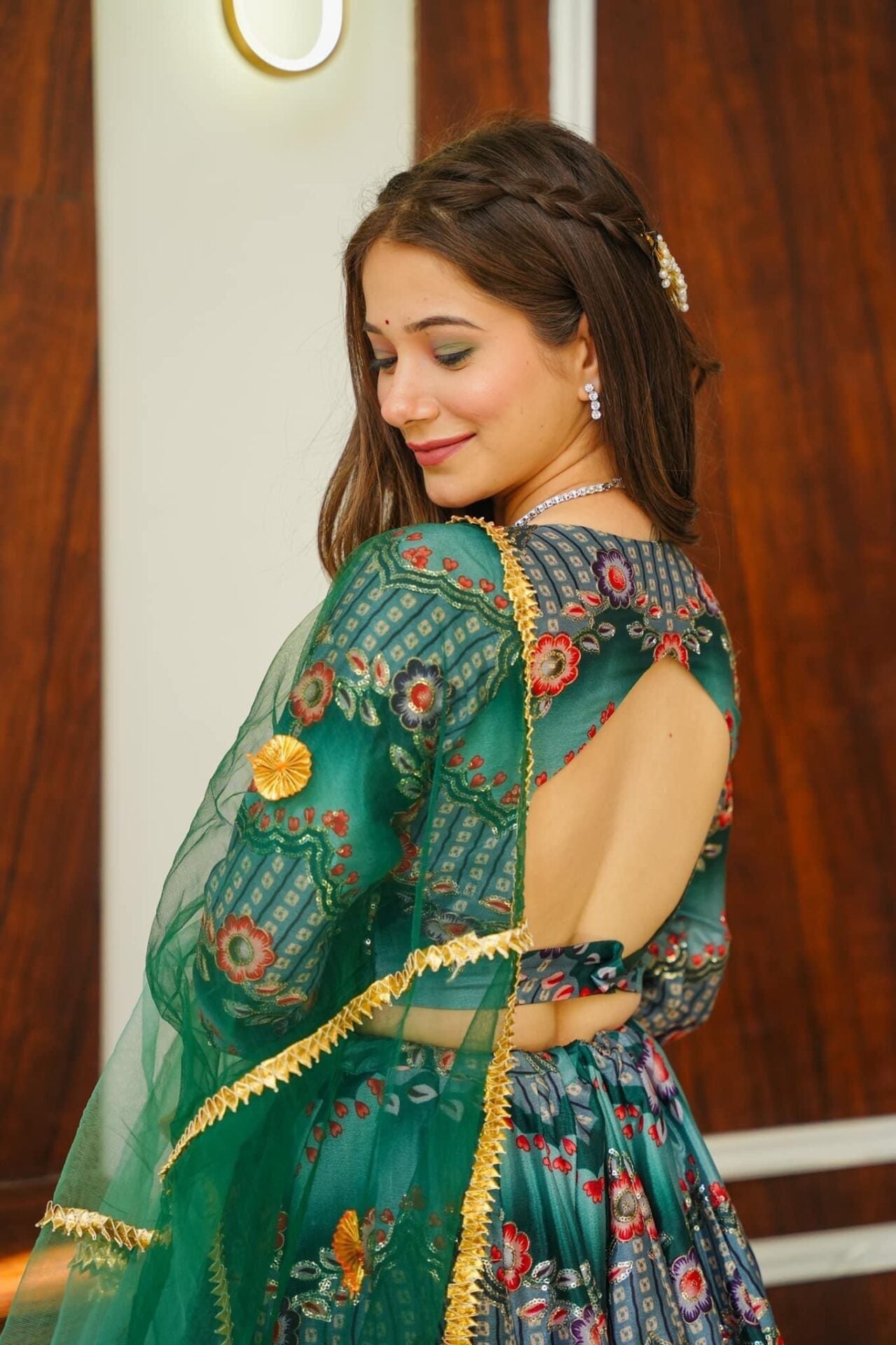 Idaho-o Green silk embroidered lehenga choli set - view 2