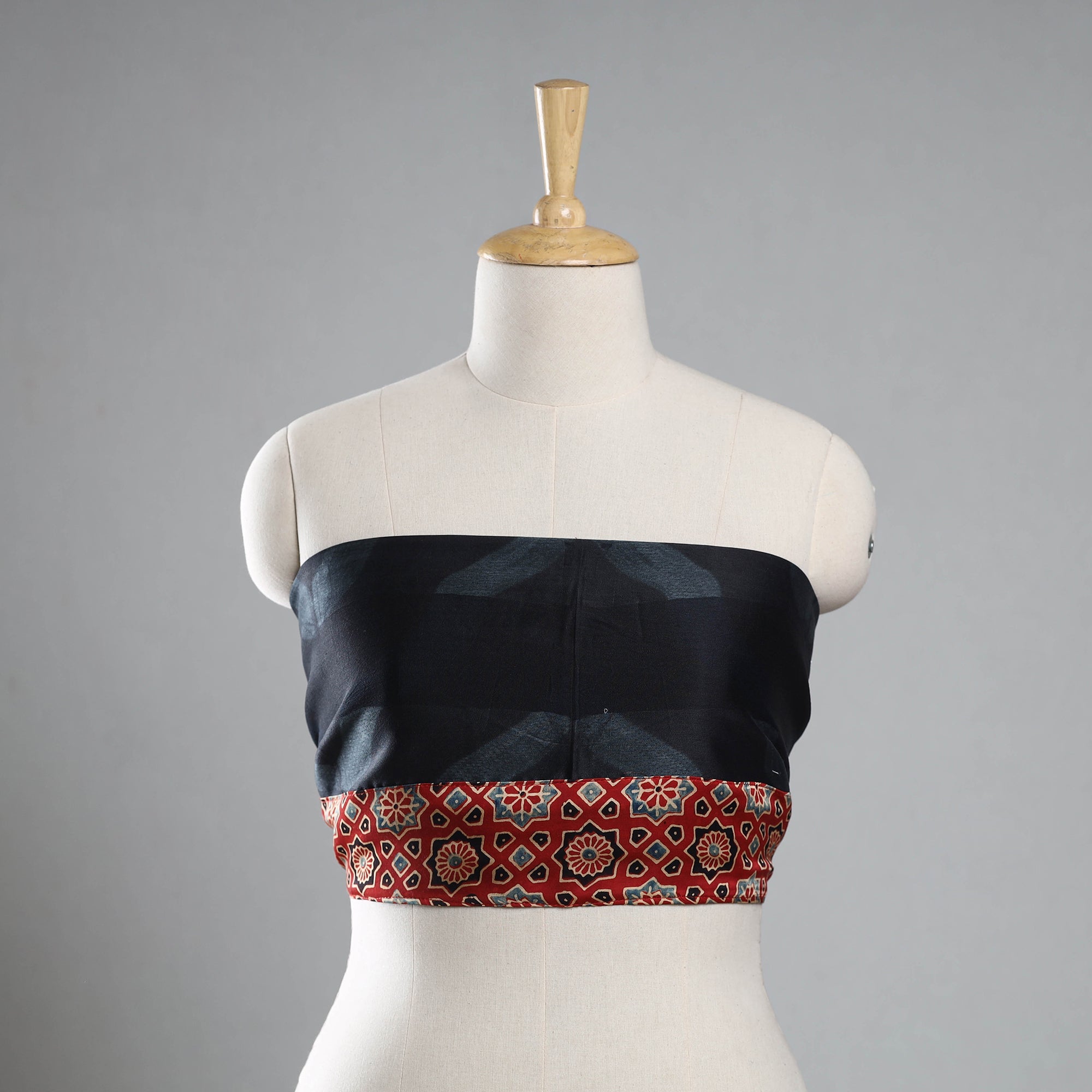 NOORI BAZAR Black - Nui Shibori Chanderi Silk Blouse Piece 16