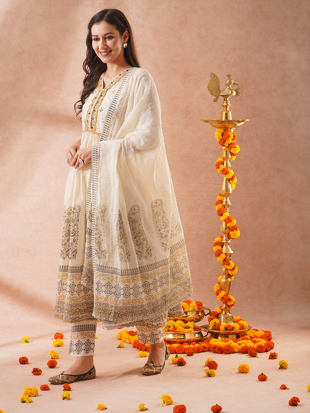 FASHOR Solid Ethnic Embroidered Lurex Striped A-Line Pleated Kurta with Pant and Dupatta - Off White - view 4