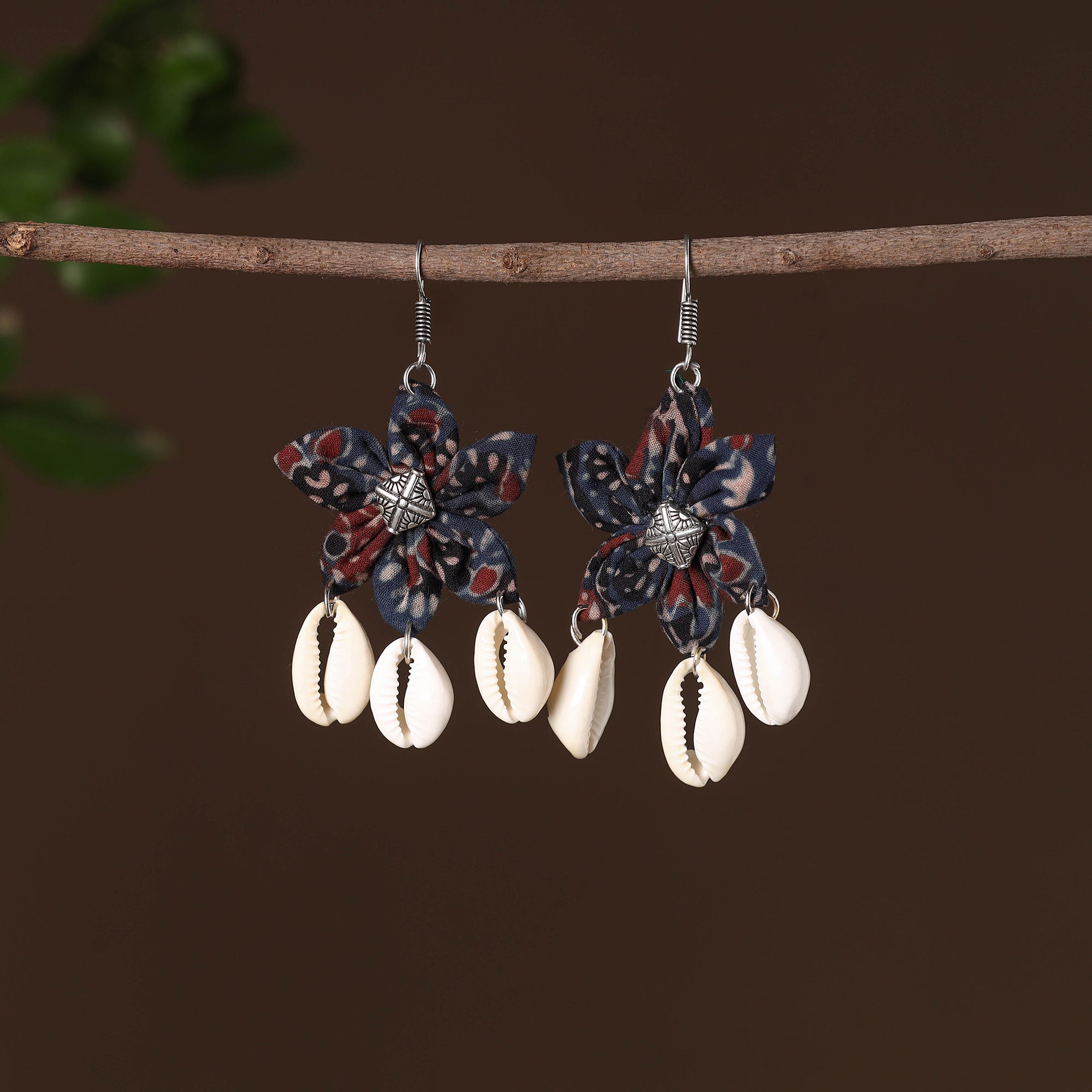 JALPARI Nabila Fabart Phool Kali Shell Earrings