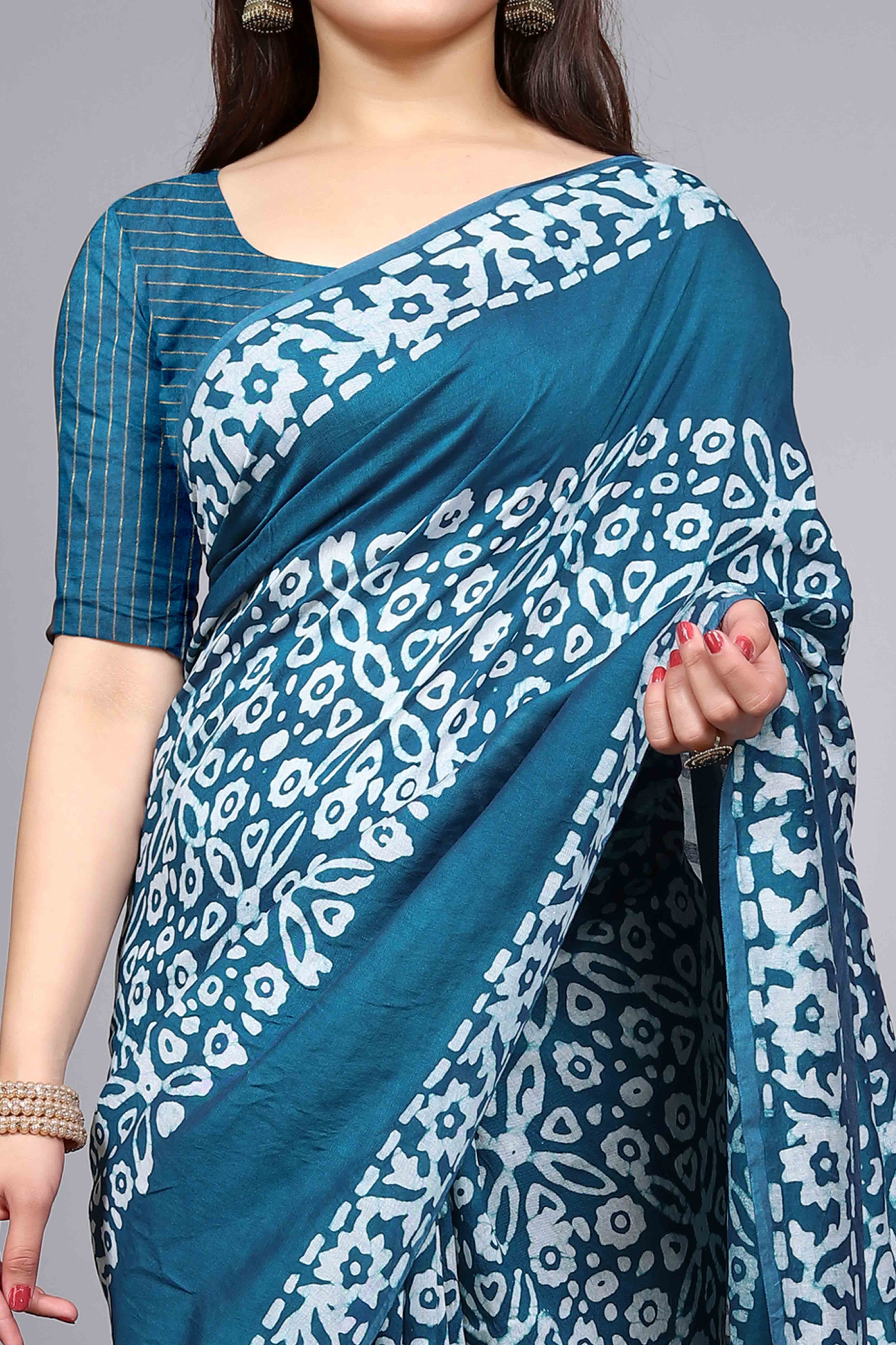 Peachmode Morpich Blue Floral Printed Chanderi Cotton Silk Lagdi patta Saree - view 2