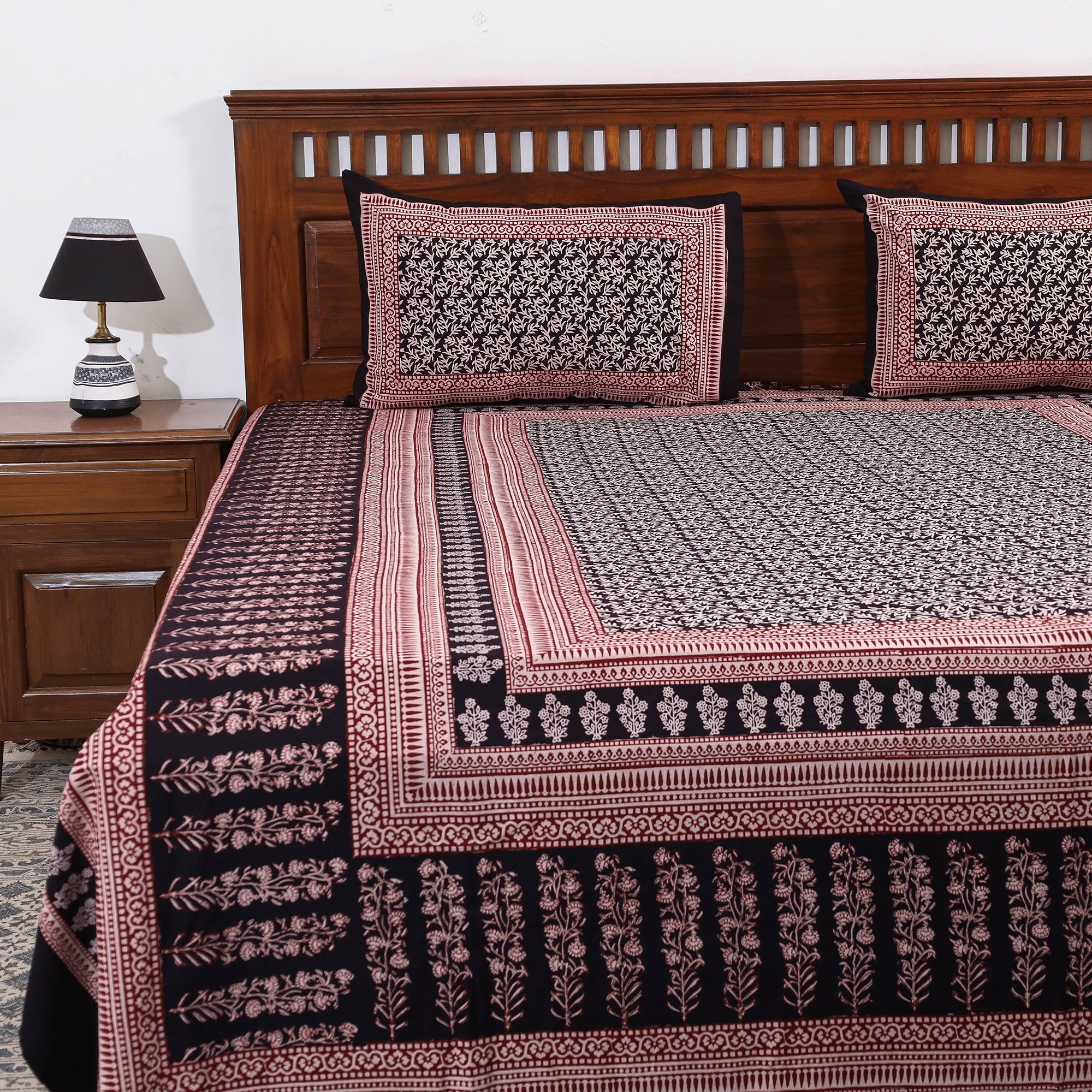 BAGH PRINTS BY ANSHAR FARUKH KHATRI Bagh Block Printed Cotton Double Bed Cover with Pillow Covers (112 x 92 in) - view 2