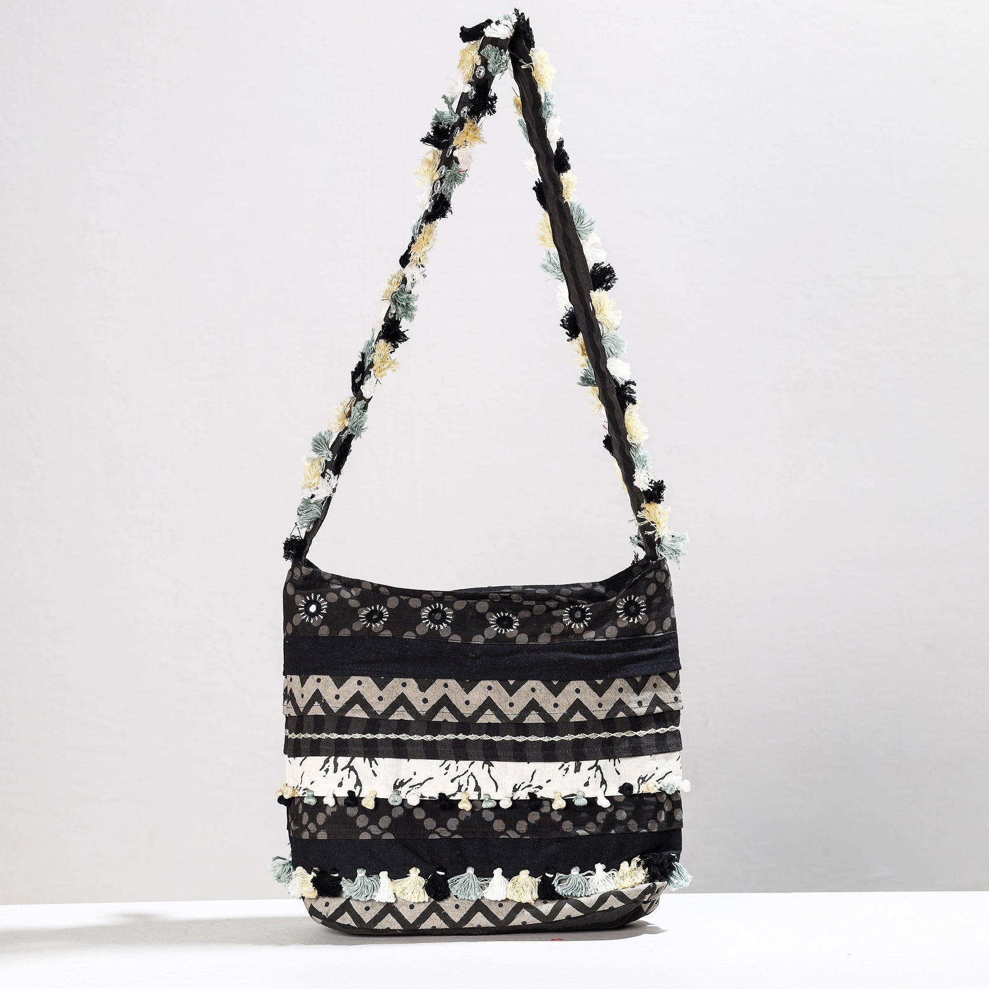 SANDUR KUSHALA KALA KENDRA Black - Lambani Mirror Work Hand Embroidery Patchwork Cotton Shoulder Bag