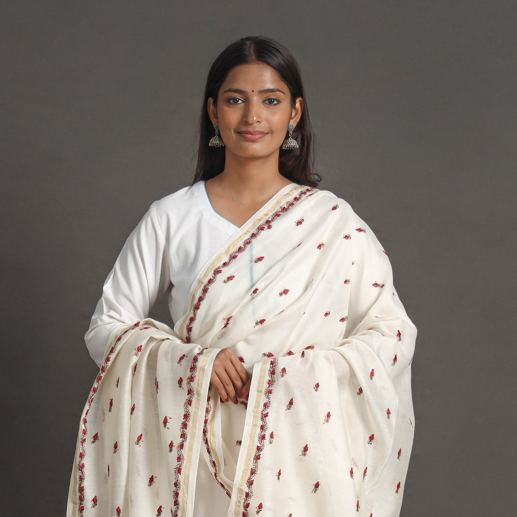ITOKRI CRAFTS INITIATIVE Handloom Chanderi Silk Kashida Embroidery Dupatta 02 - view 3