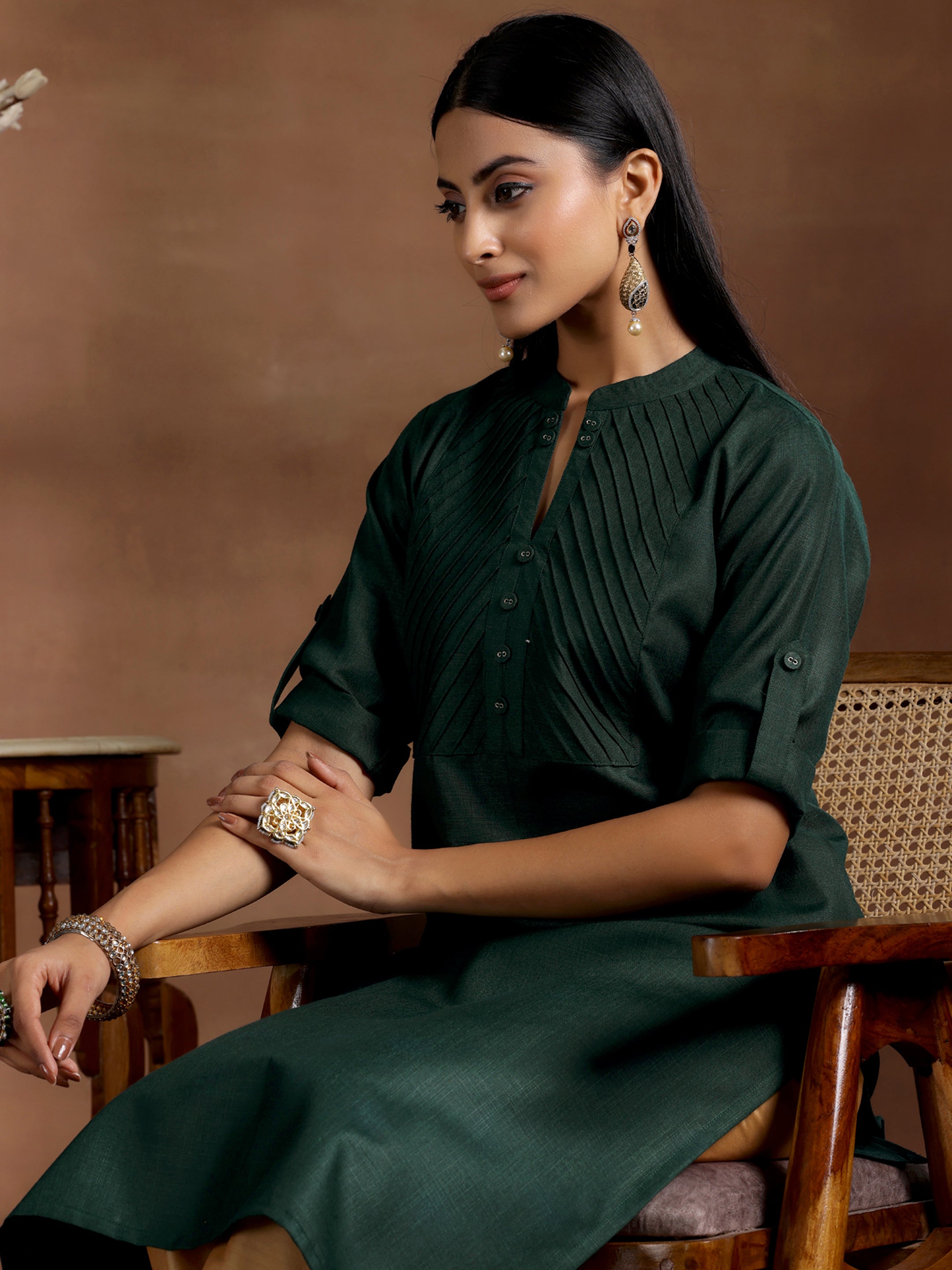Libas Green Solid Cotton Blend Straight Kurta - view 6