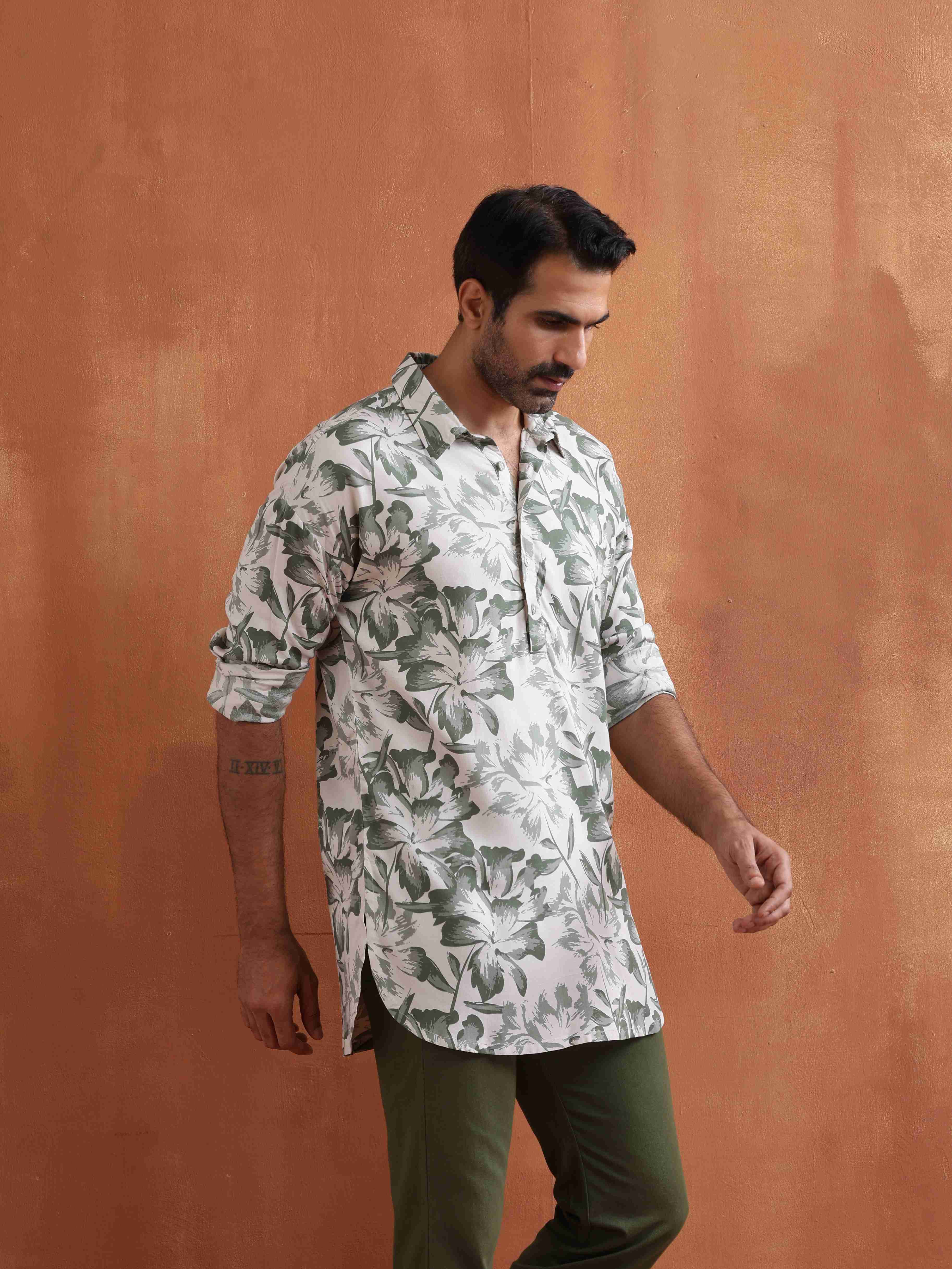 trueBrowns Men's Off White Printed Short Kurta - view 2