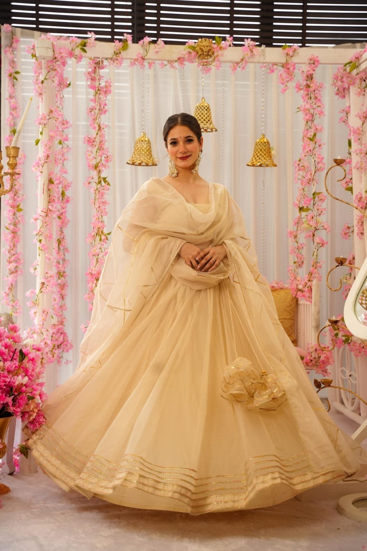 Idaho-o Serene snowfall organza lehenga set – Women's