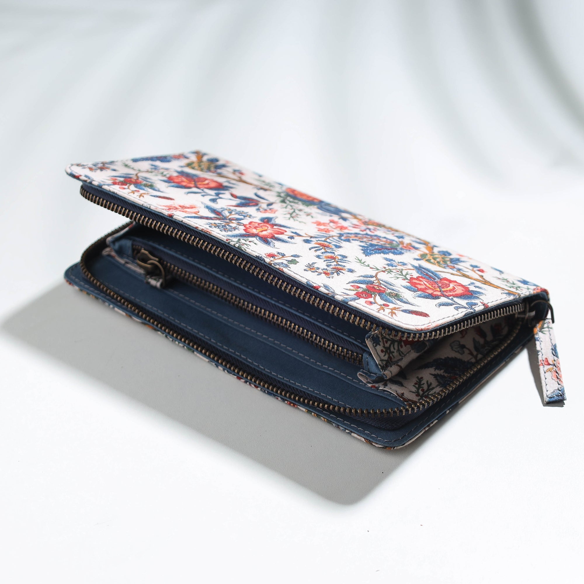 SUKRITI INPRINT Beige - Floral Printed Handcrafted Wallet - view 3