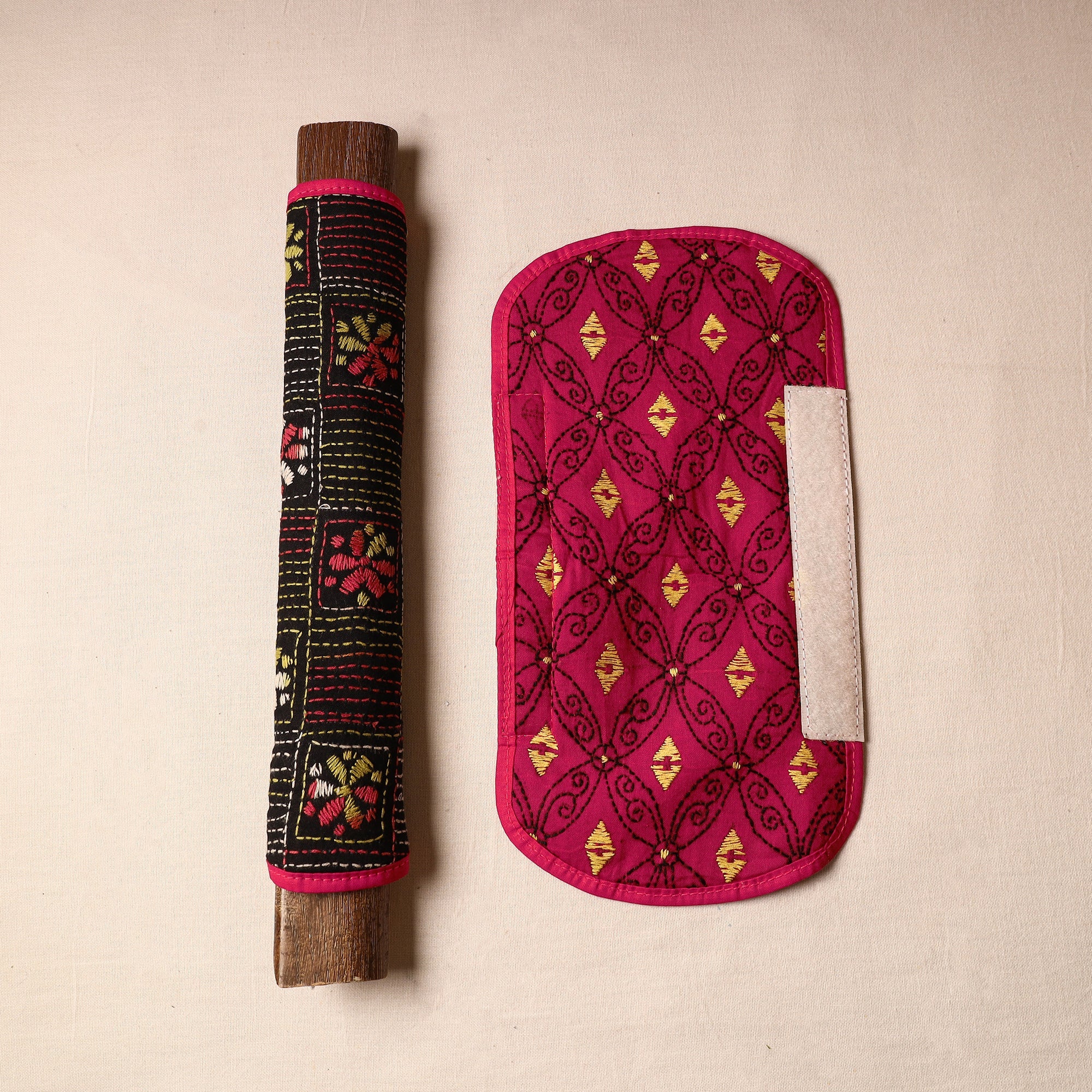 ASALKAAR Black - Bengal Kantha Work Handmade Fridge Handle Cover (Set of 2) 32 - view 2