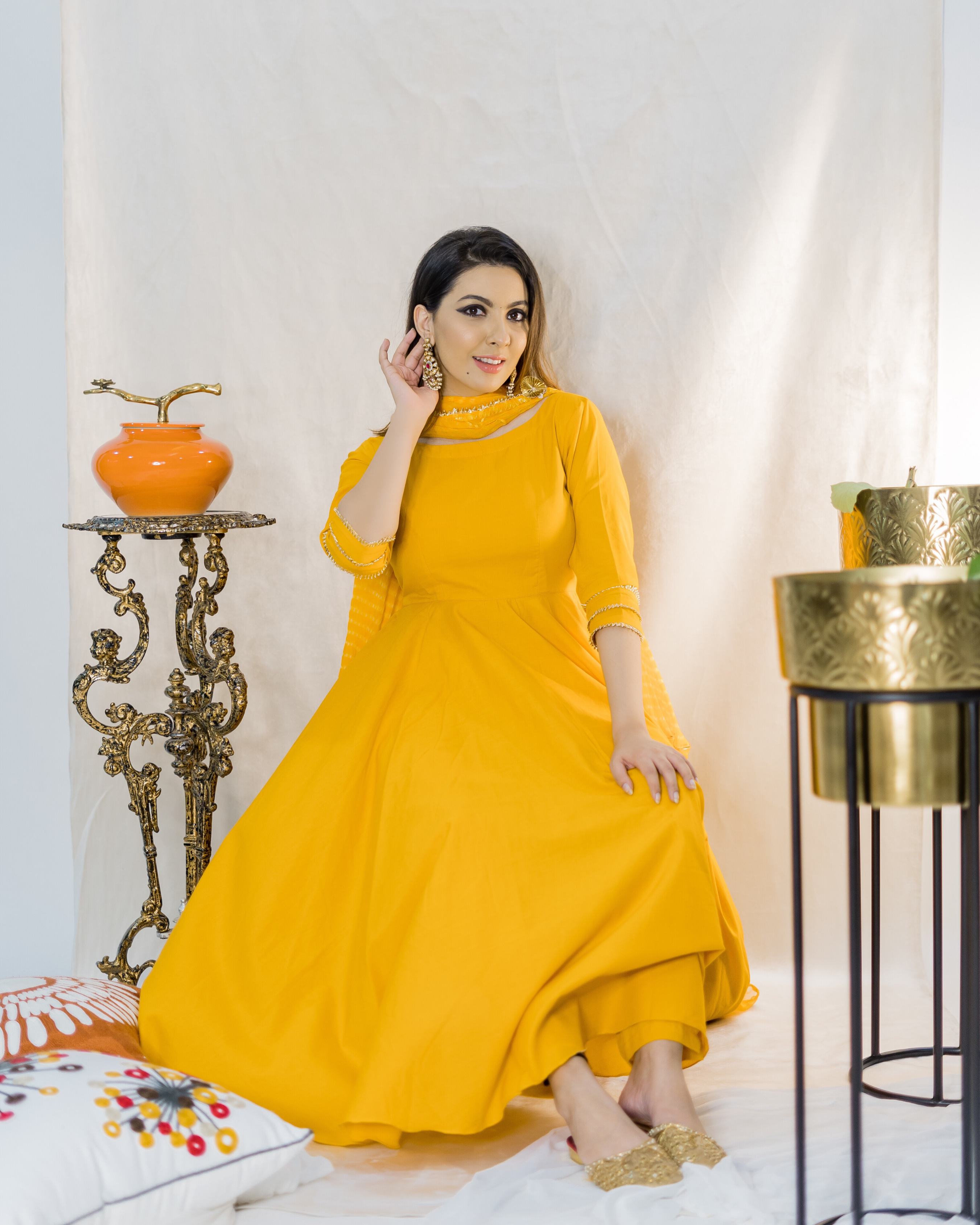 Aachho Tangelo Leheriya Suit Set