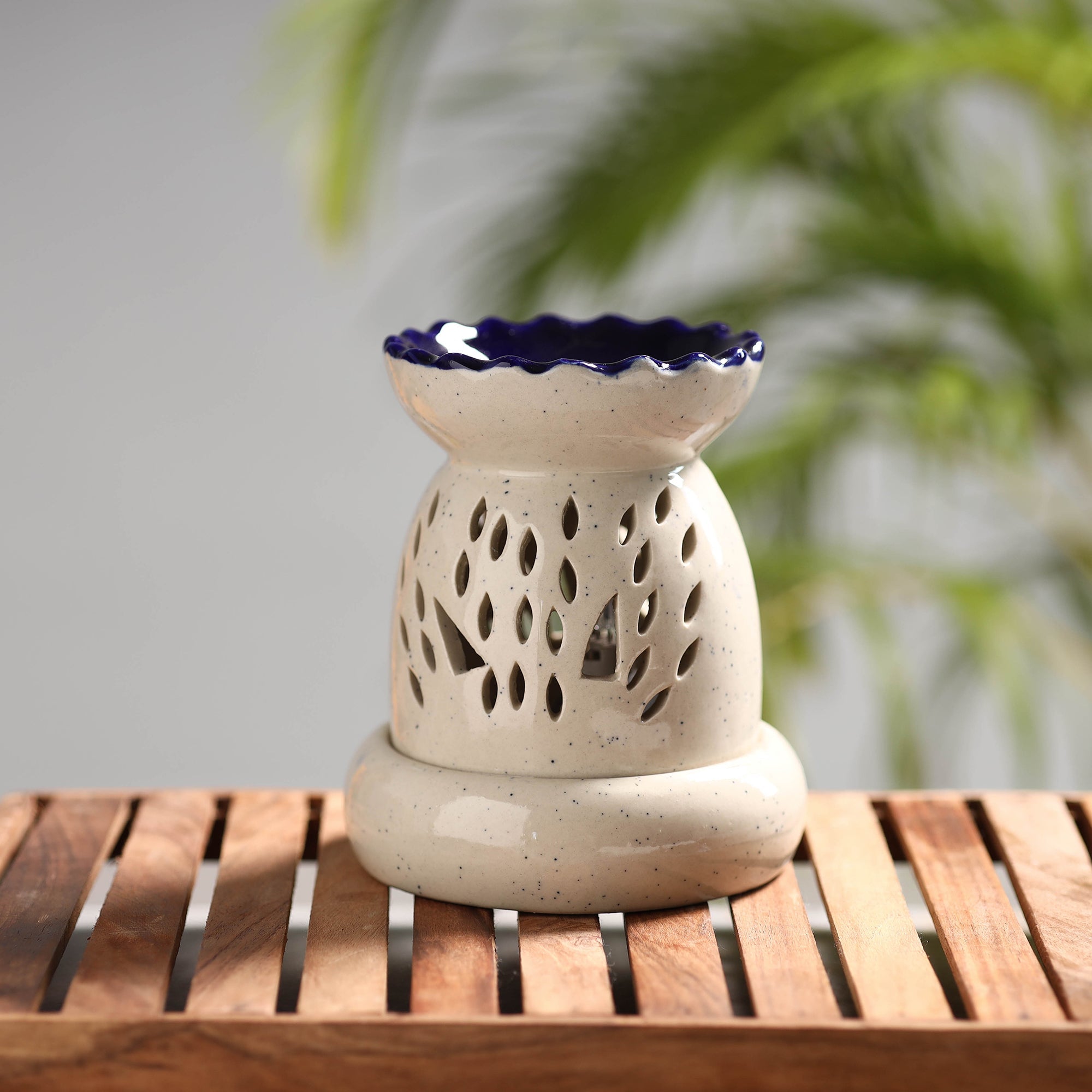 ITOKRI CRAFTS INITIATIVE Handcrafted Ceramic Electrical Aroma Diffuser (6 inches) - view 2