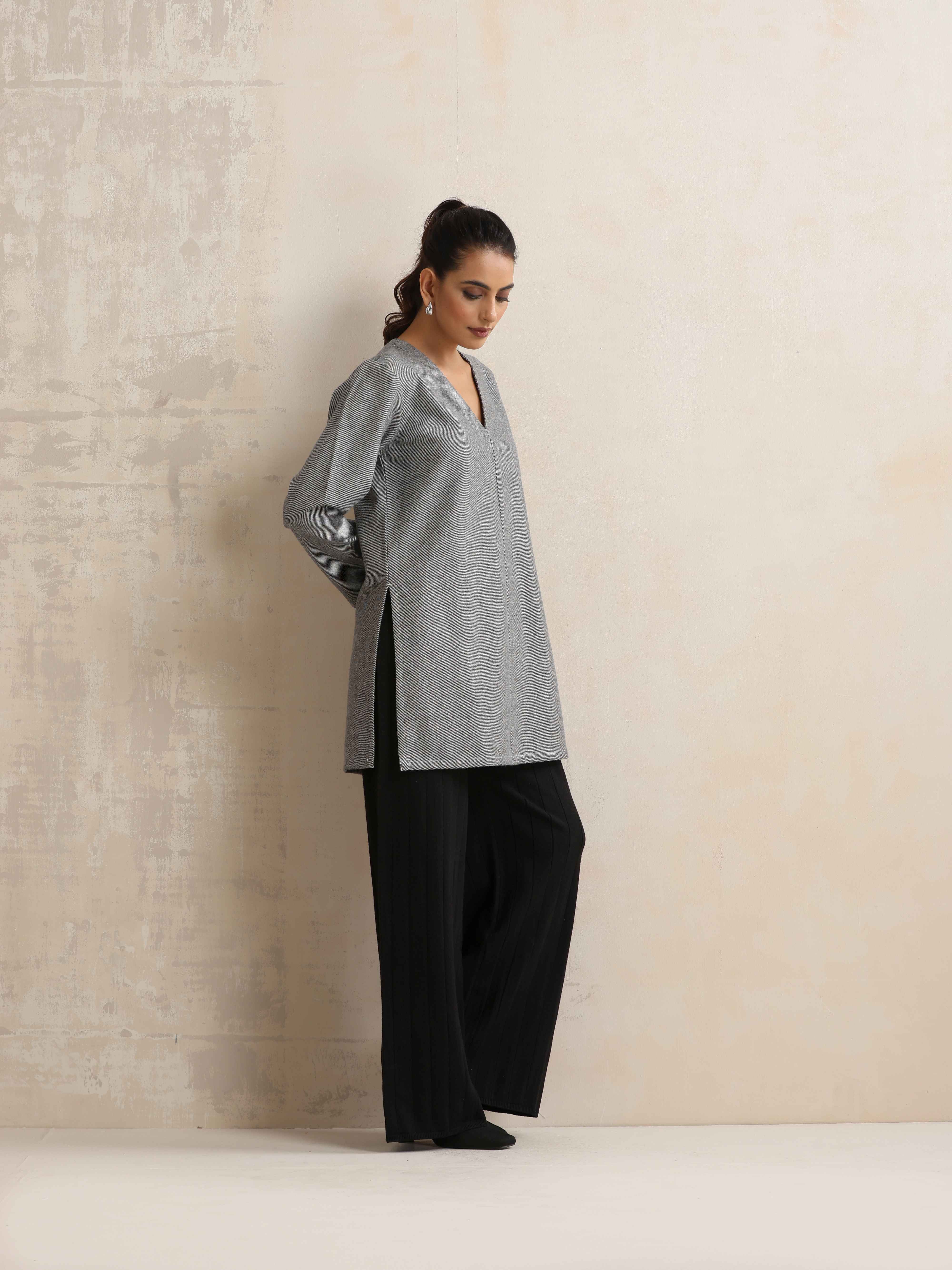trueBrowns Grey Woollen High Slit Kurta - view 7