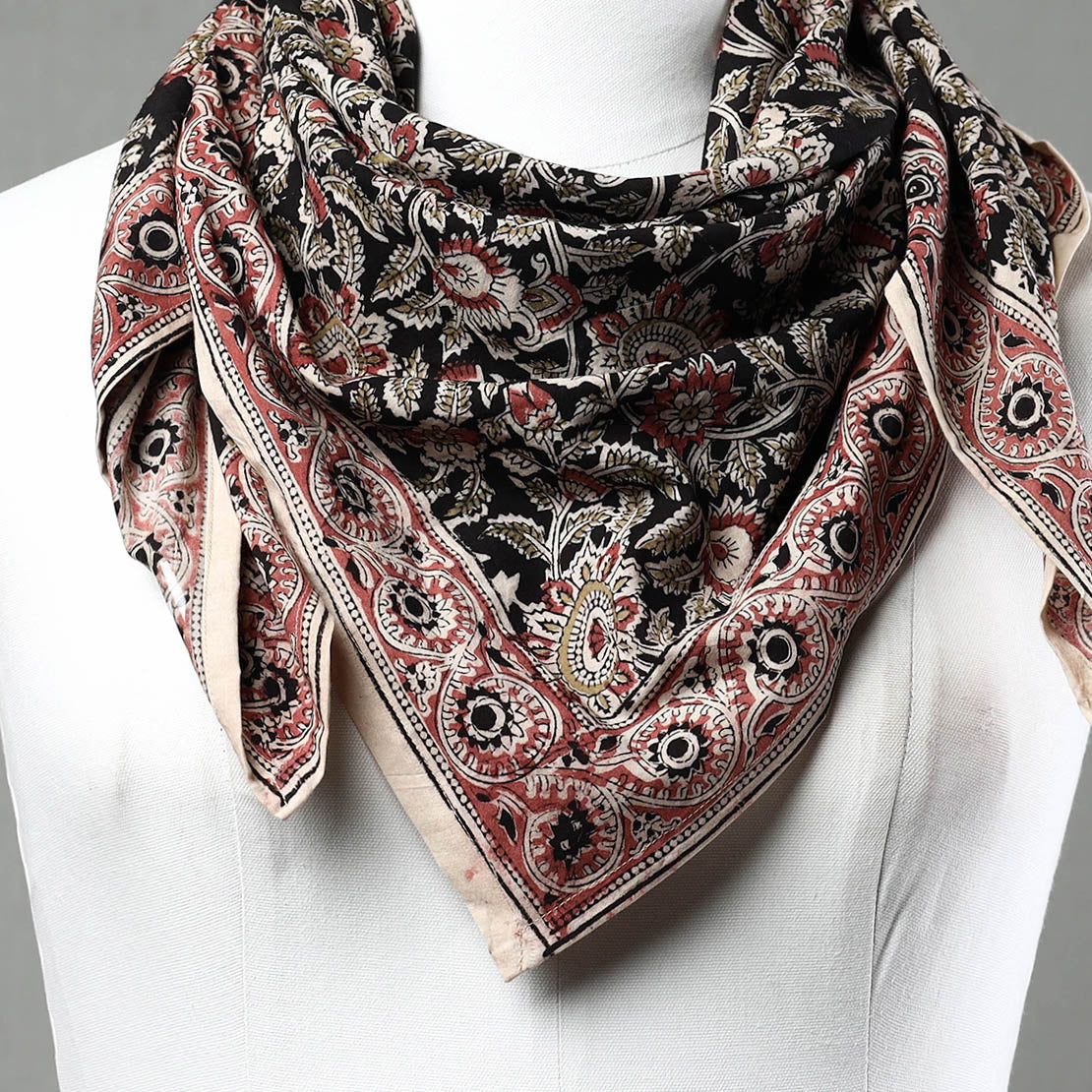 PITCHUKA SRINIVAS KALAMKARI PEDANA Black - Pedana Kalamkari Block Printed Natural Dyed Cotton Scarf 90 - view 3