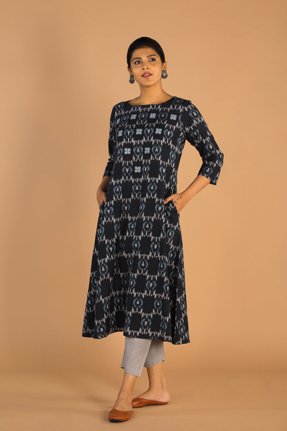 Kalanjali Ethnics Cotton Ikat kurti – Women's, NAVY BLUE - view 6