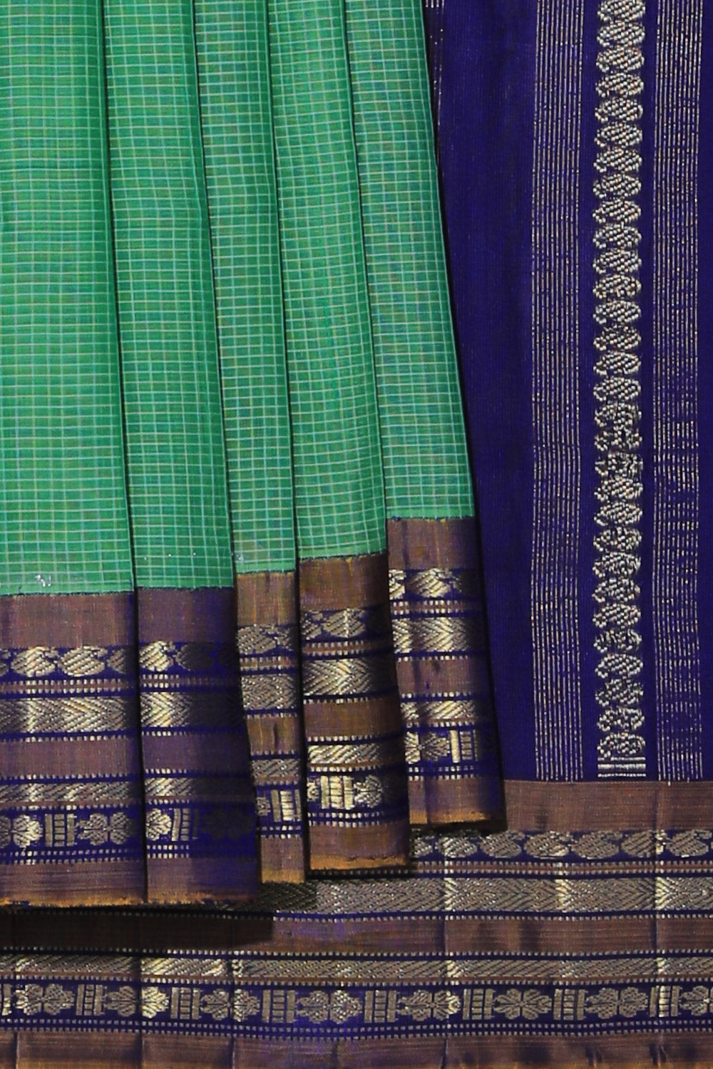 Kalanjali Gadwal Cotton Green Saree – Women's