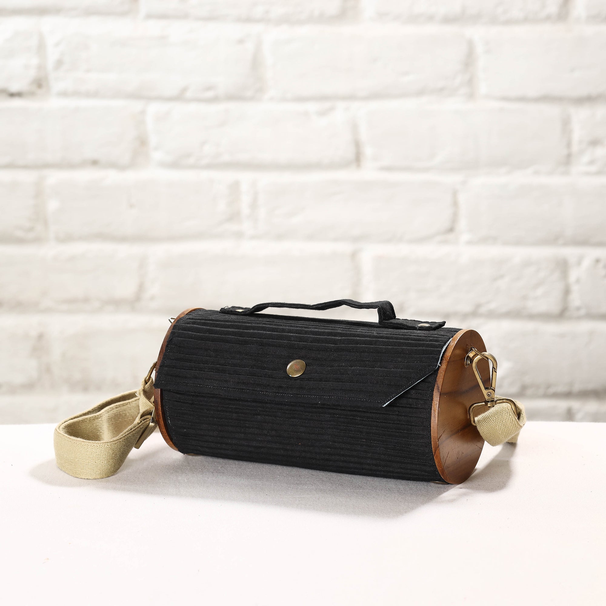 LUKKA CHUPPI Black - DIY Round Sling Bag / Clutch With Changeable Sleeve - view 3