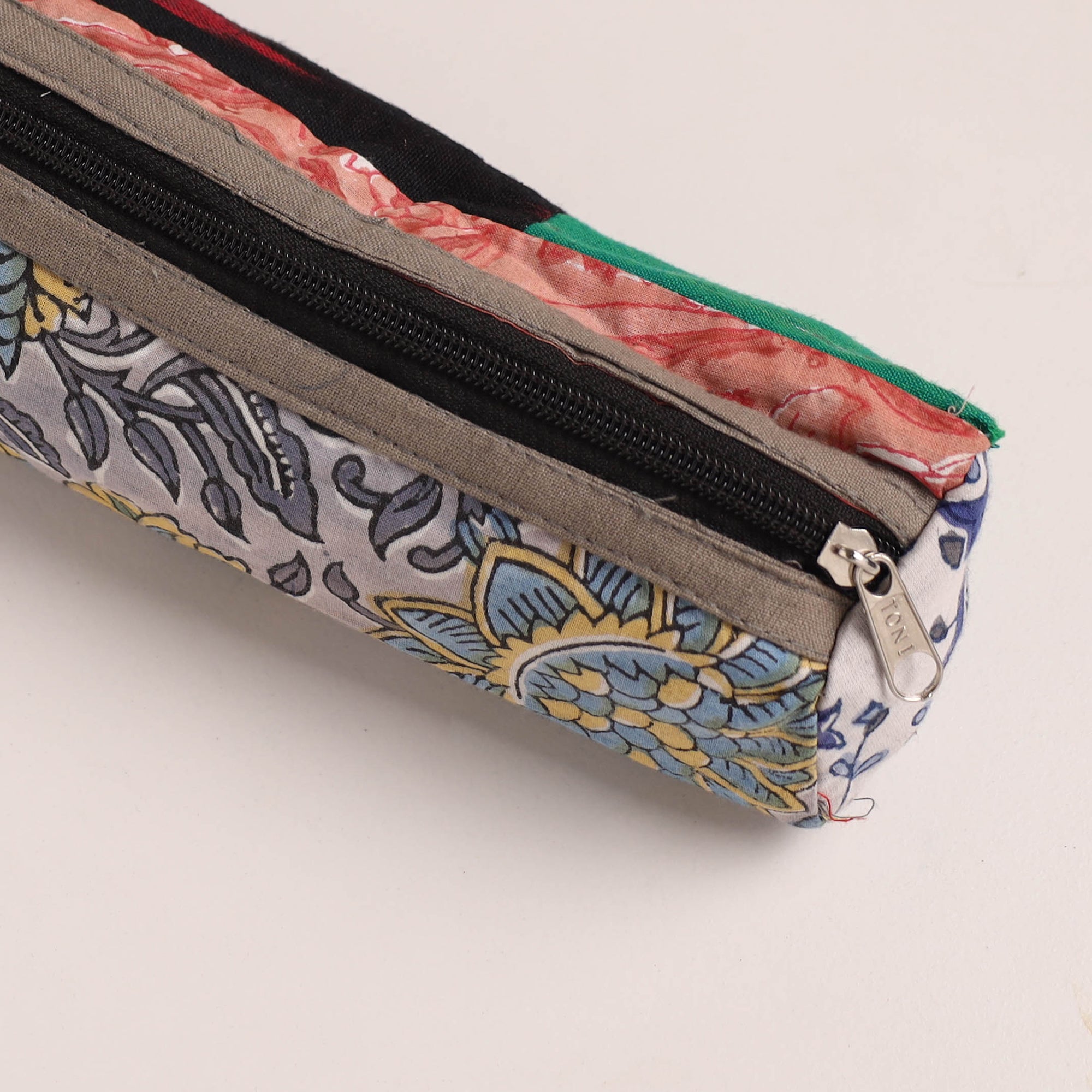 NOORI BAZAR Handcrafted Quilted Cotton Multipurpose Pencil Pouch 52 - view 2