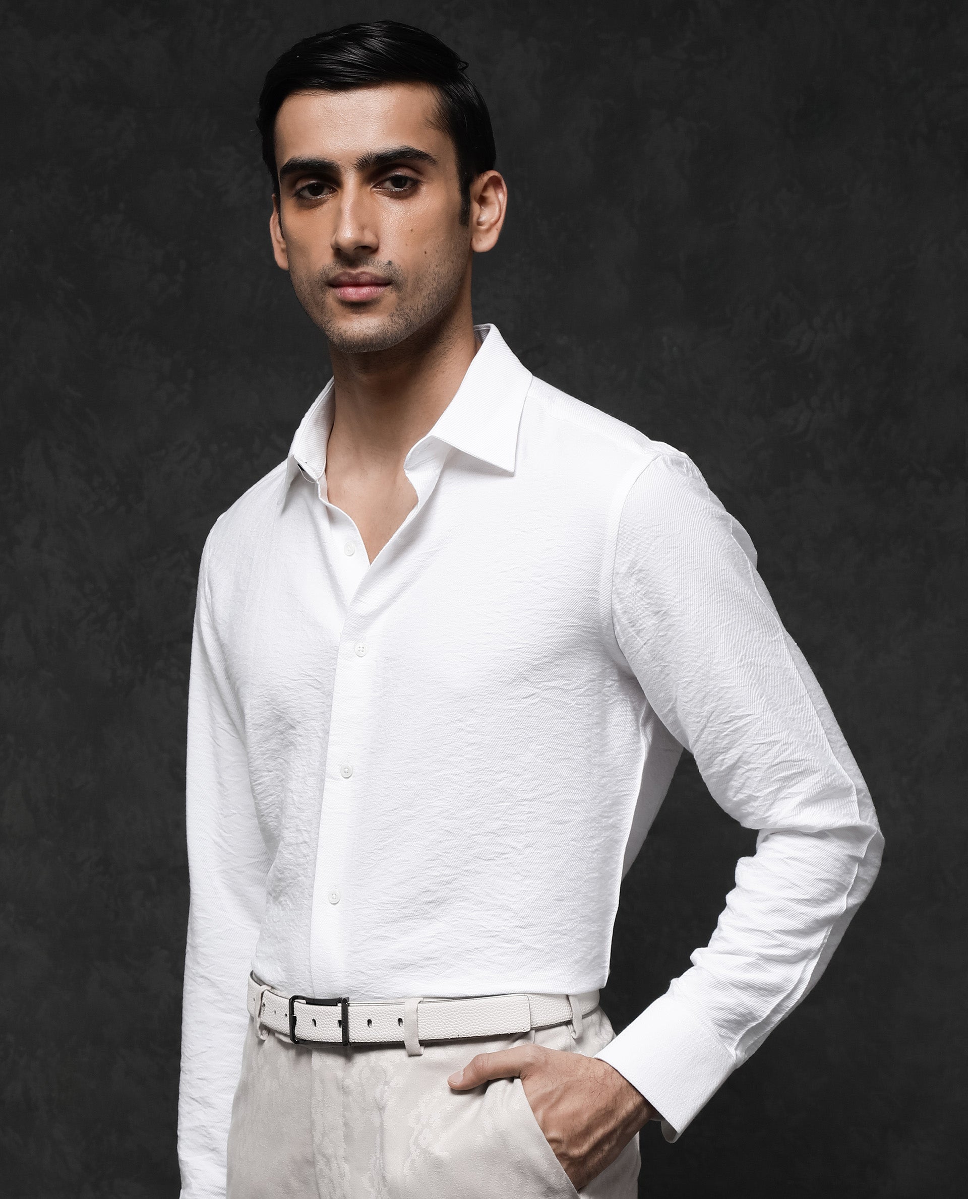 Rare Rabbit Mens Esty White Viscose Nylon Fabric Full Sleeve Solid Twill Formal Shirt - view 3