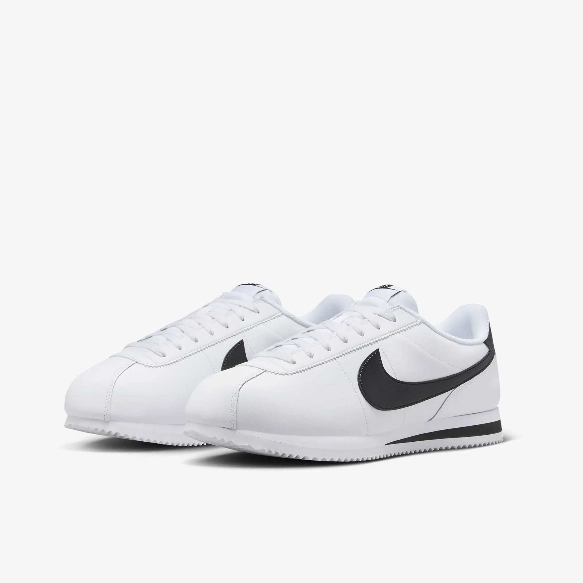 Nike | Cortez { White/black - view 2