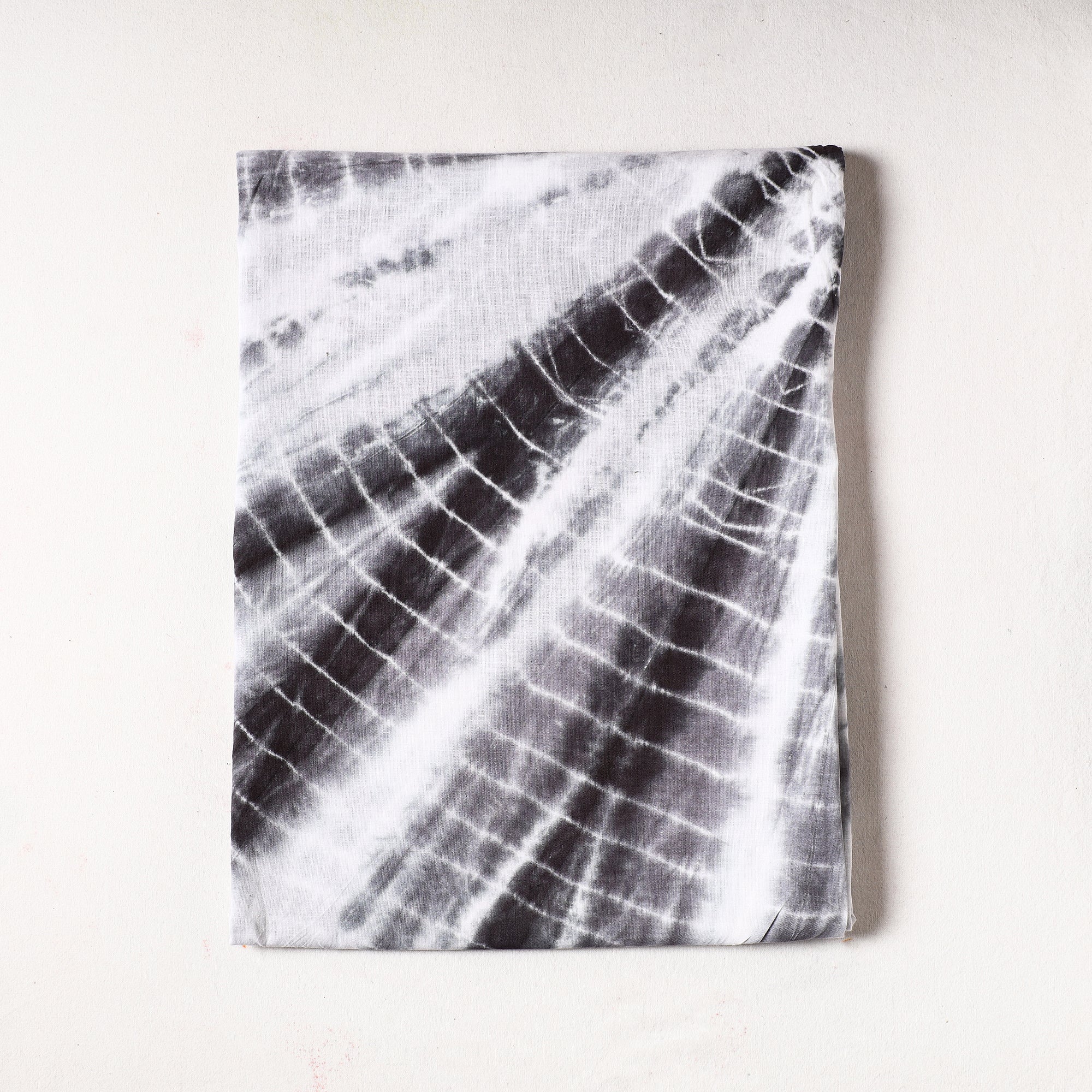 HAVELI CHRONICLES Black - Shibori Tie-Dye Cotton Precut Fabric (1 Meter)