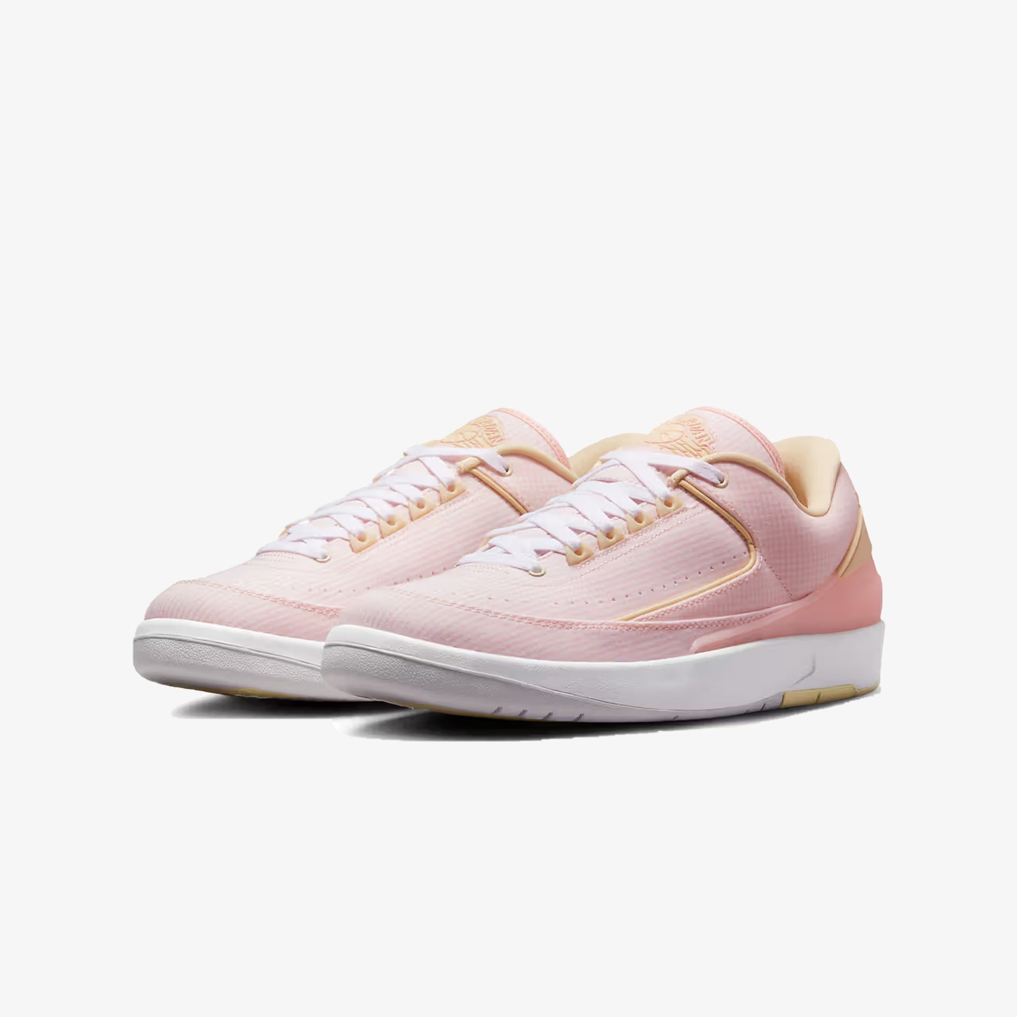 Jordan | AIR JORDAN 2 RETRO LOW { ATMOSPHERE/PALE VANILLA-WHITE
