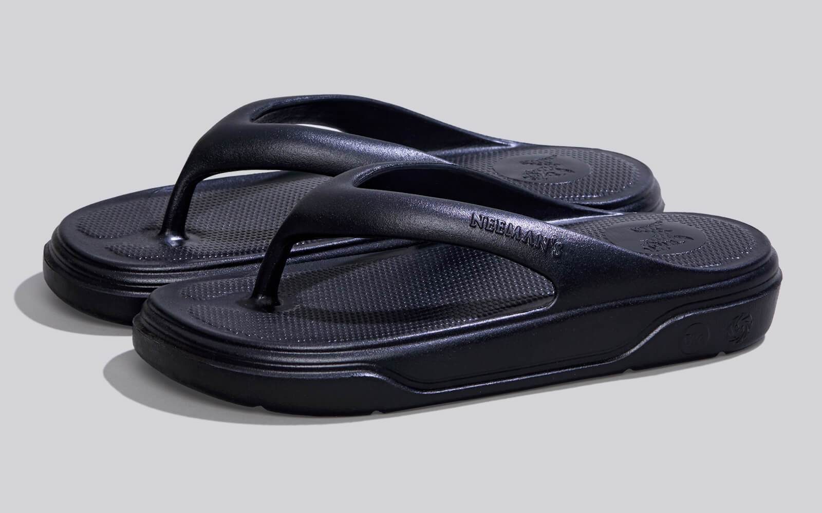 Neeman's Cushers Flips For Women : Black - view 6