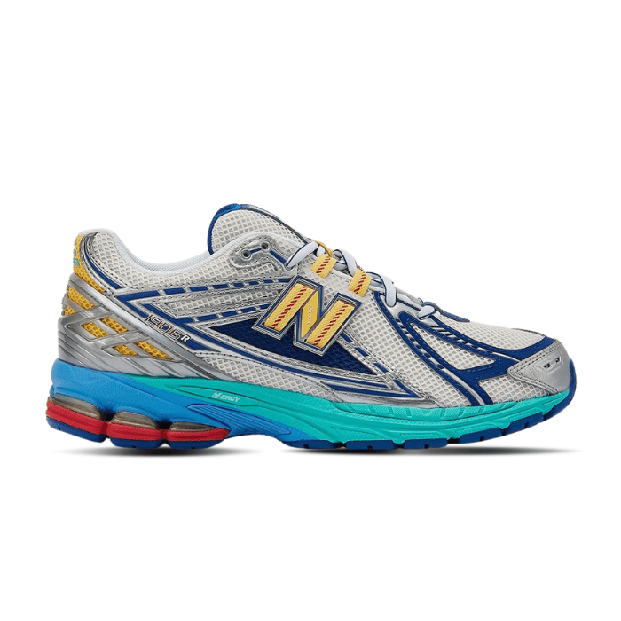 HYPE ELIXIR New Balance 1906R DTLR Moon Sign – Gray