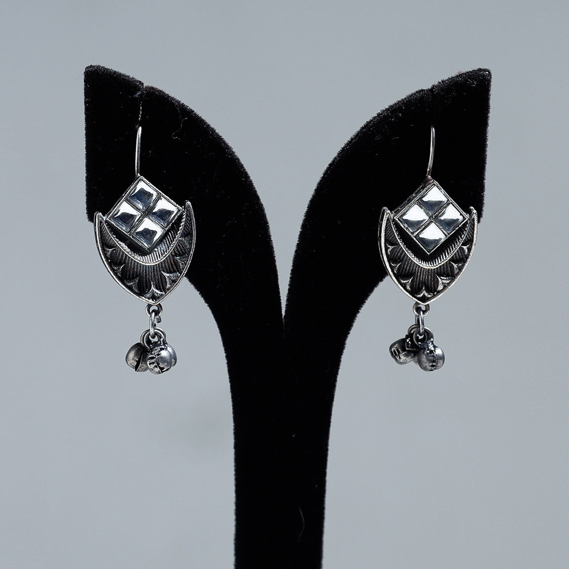 WHITE RIVER STORIES Antique Silver Finish Oxidised Brass Base Stone Work Earrings - view 2