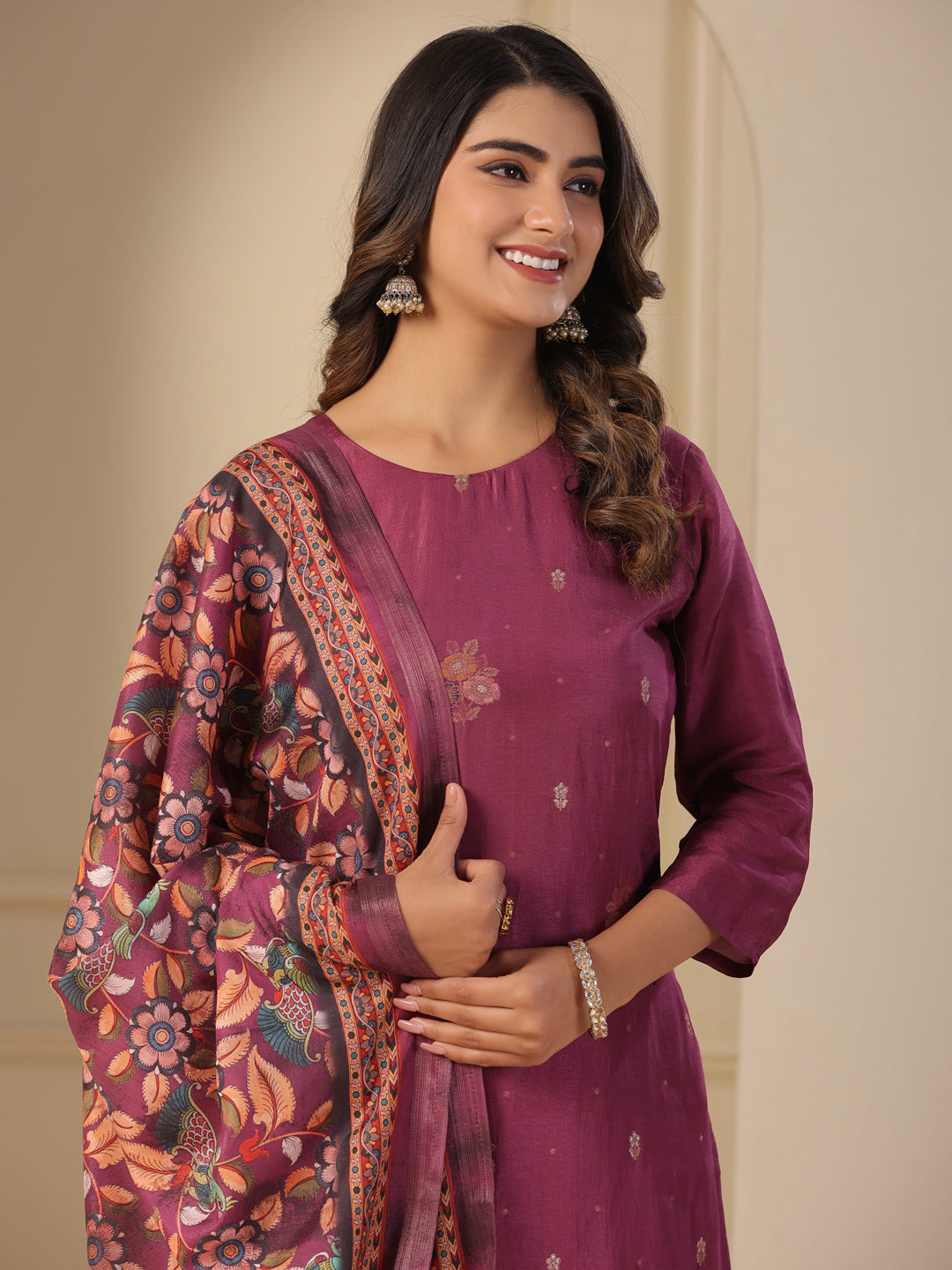 Fashor Ethnic Jacquard Woven Straight Kurta with Pant & Dupatta - Purple - view 3