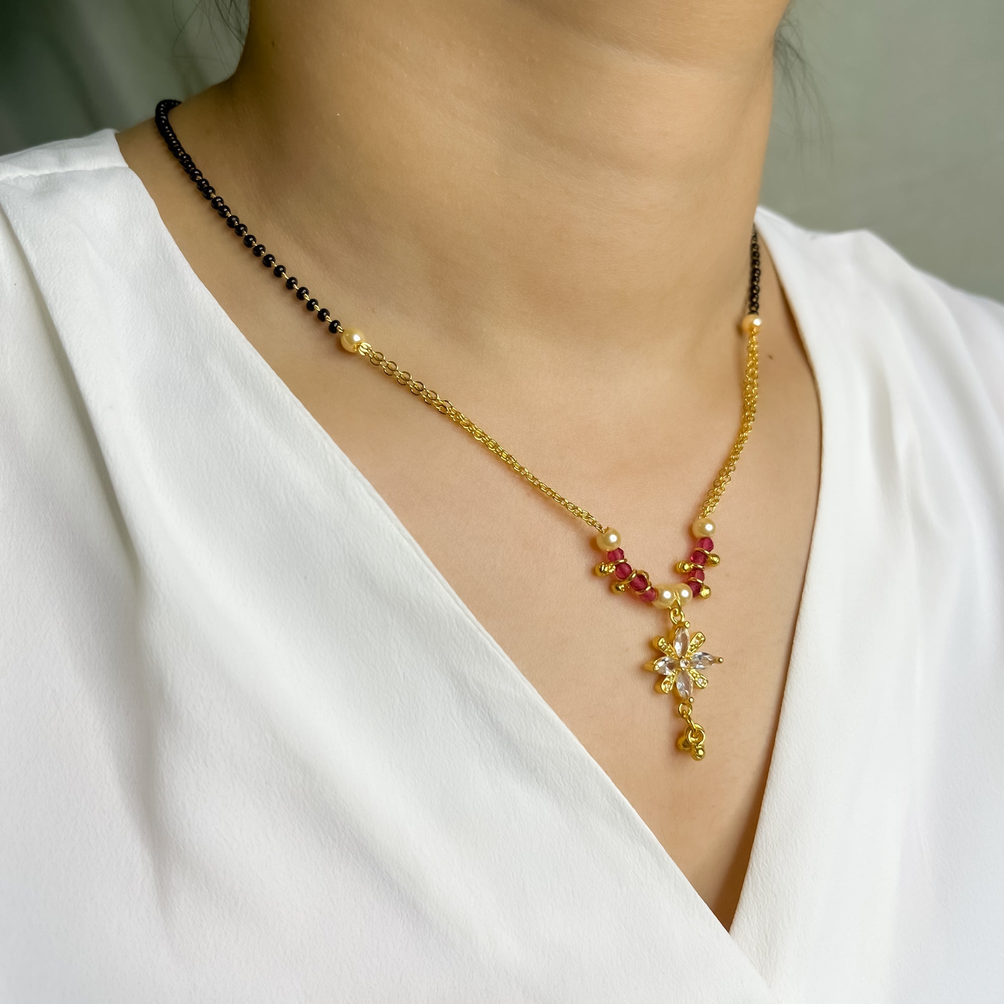 Branta Diamond Flower Mangalsutra For Women