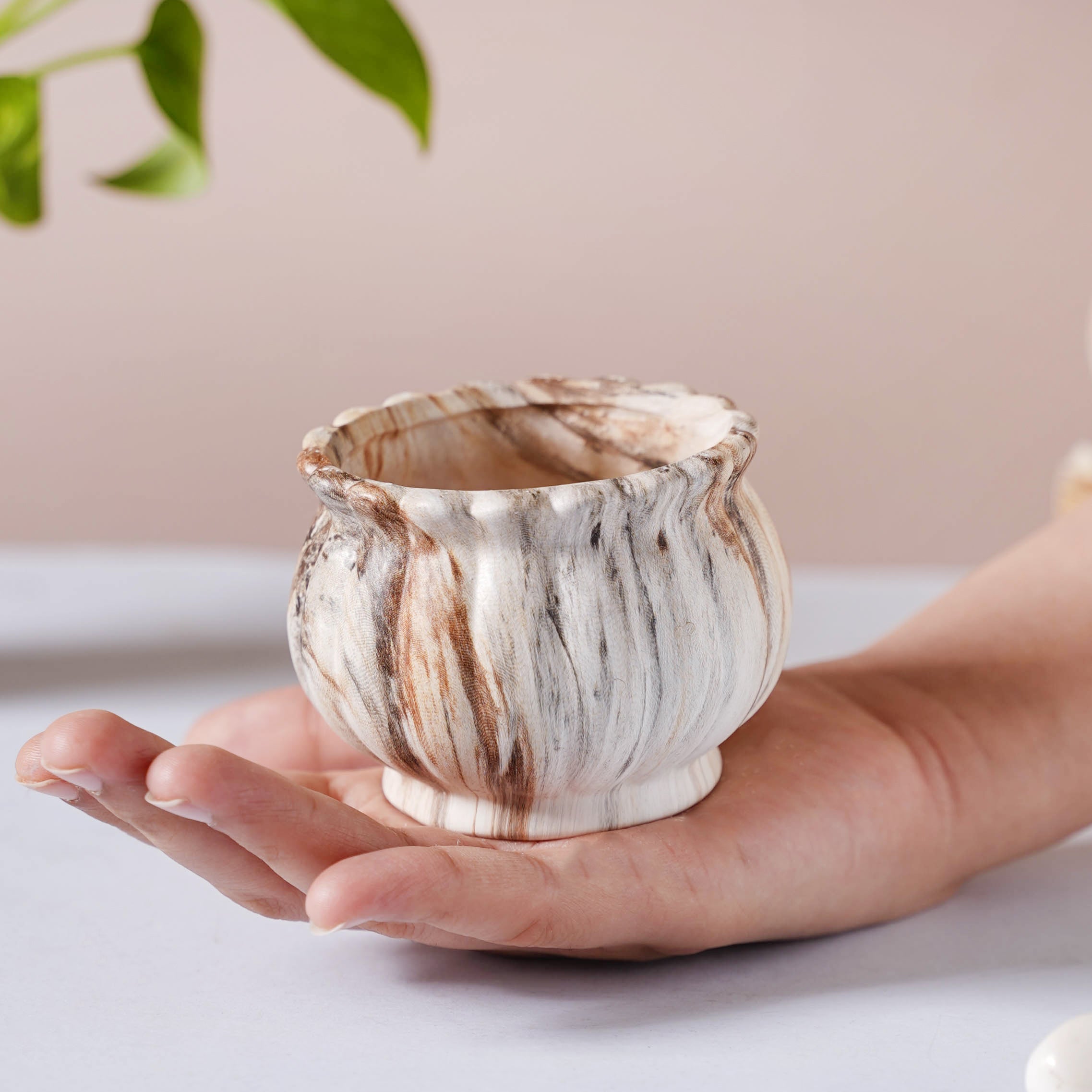Nestasia Cinzia Marble Patterned Planter With Coaster - view 3