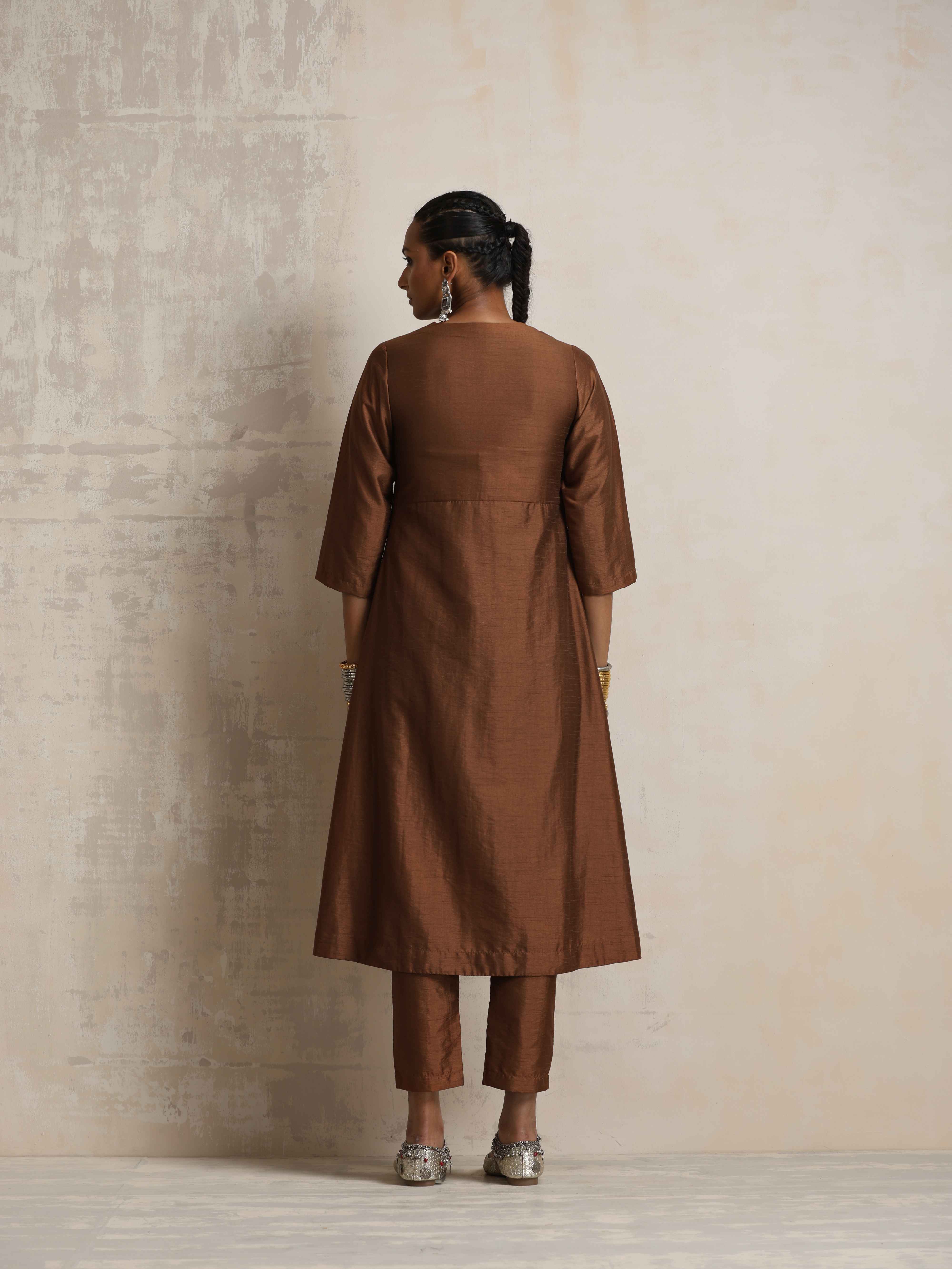 trueBrowns Brown Silk Slit Kurta Set - view 5