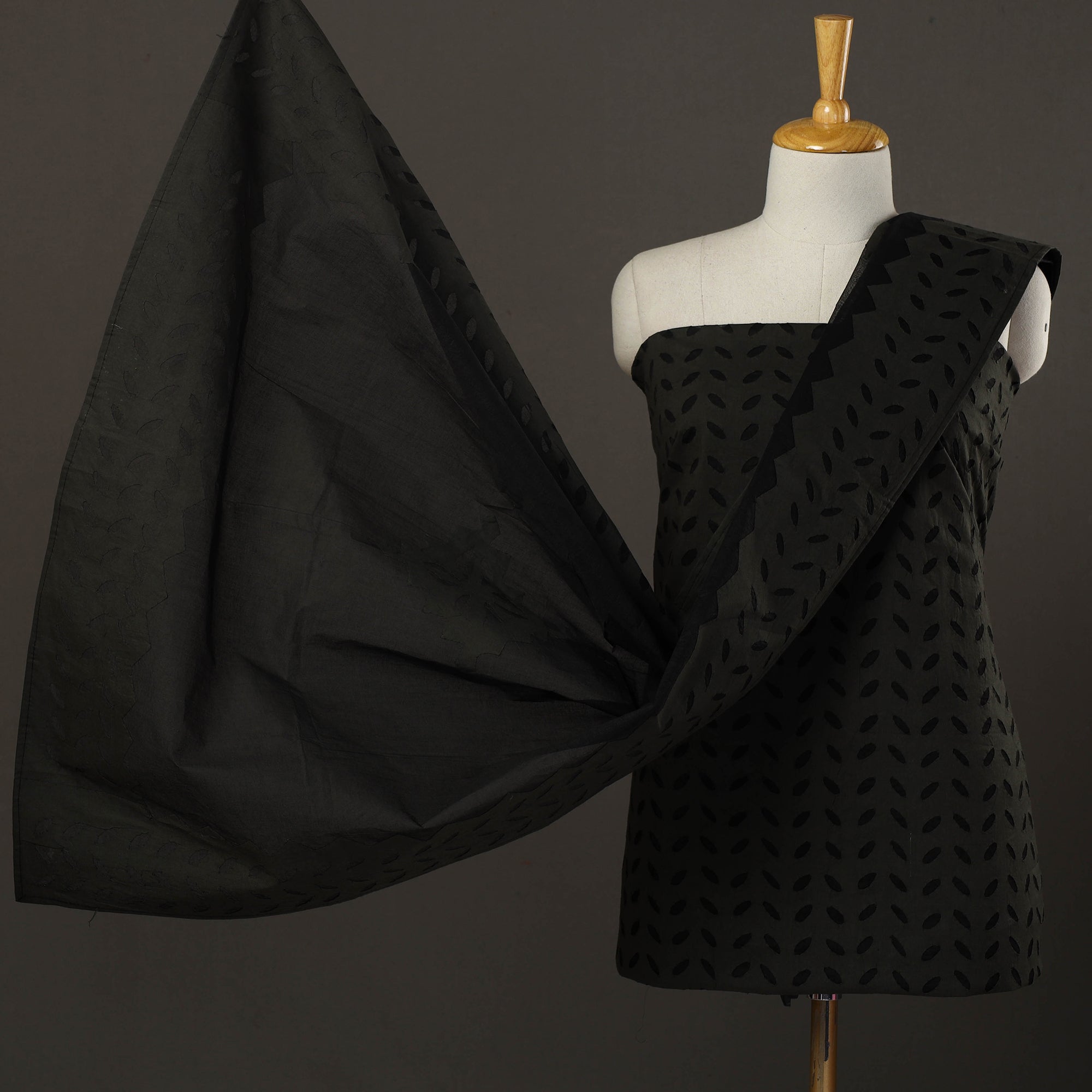SHADES OF MARUDHARA Black - 3pc Cut Work Cotton Barmer Applique Dress Material 45
