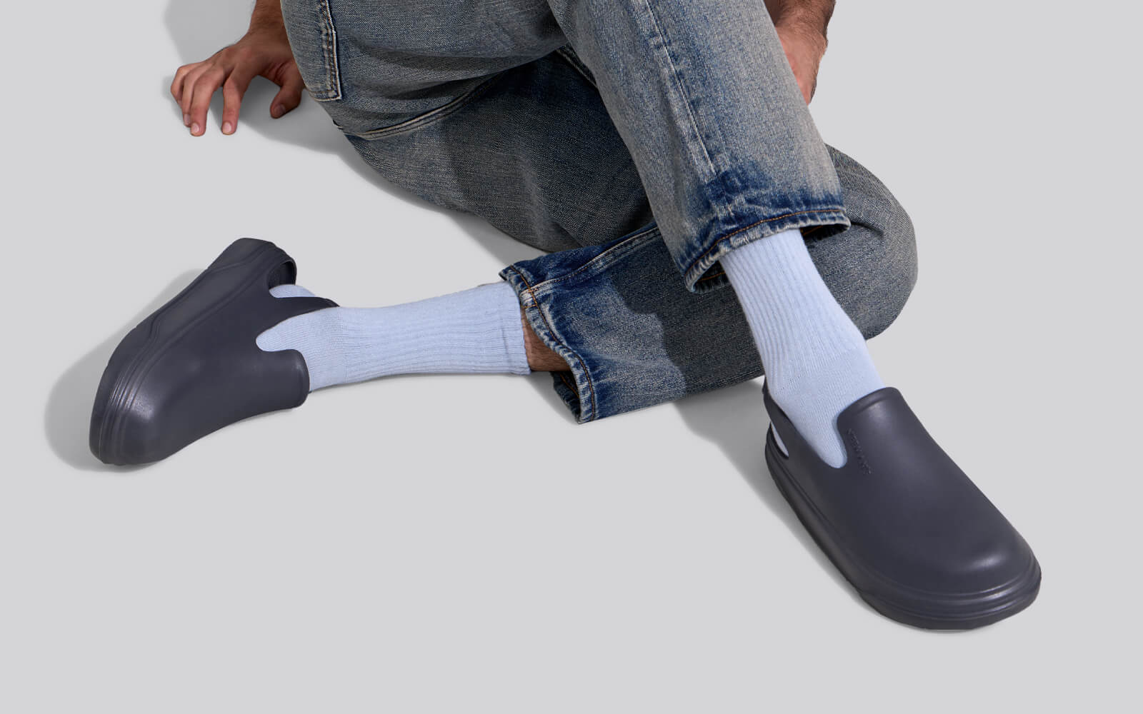 Neeman's Cushers Clogs For Men : Dark Grey - view 7