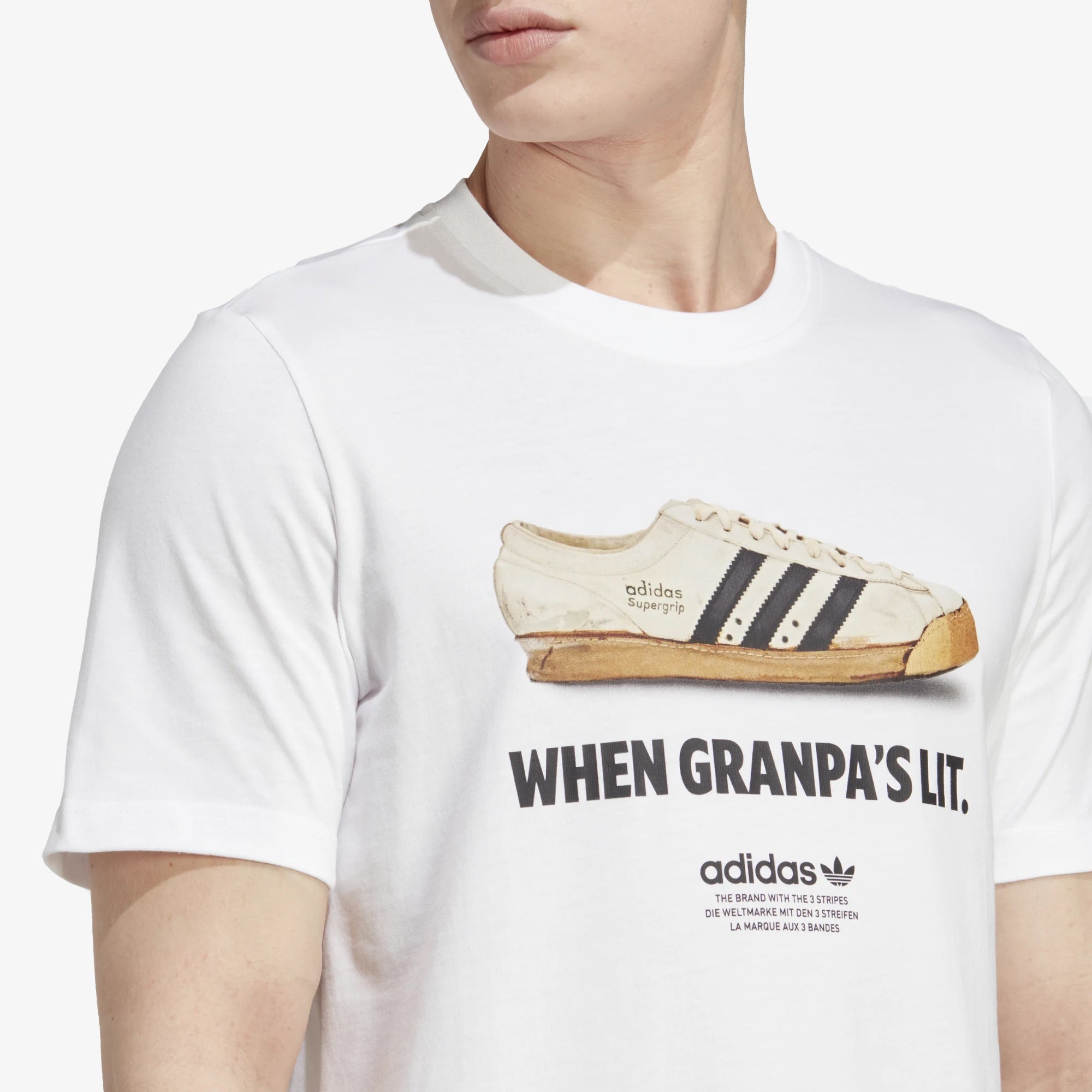 Adidas Originals | GRAPHICS NEW AGE T-SHIRT - view 3